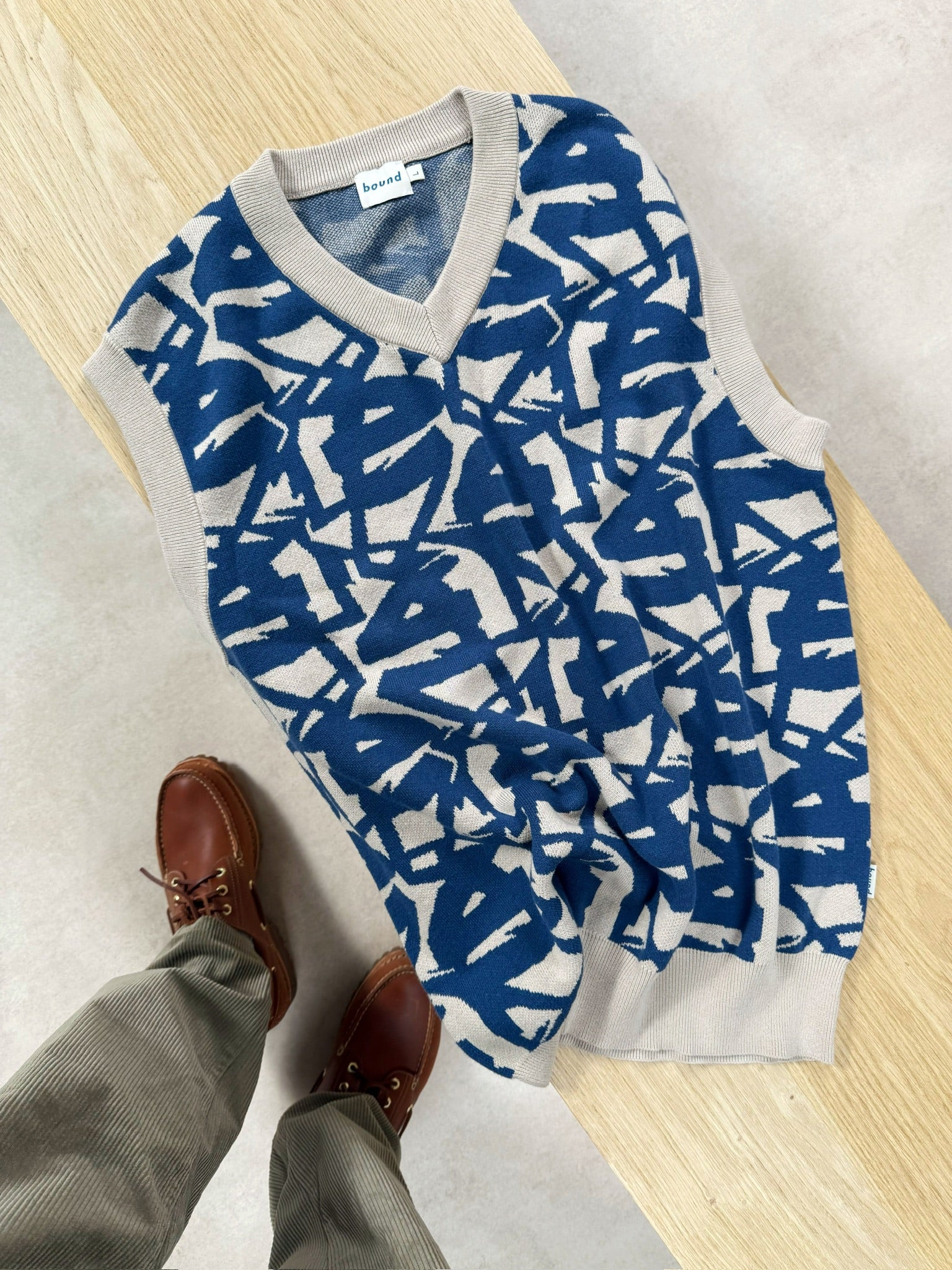 ABSTRACT OCEAN VEST - BLUE/BEIGE - Image 8