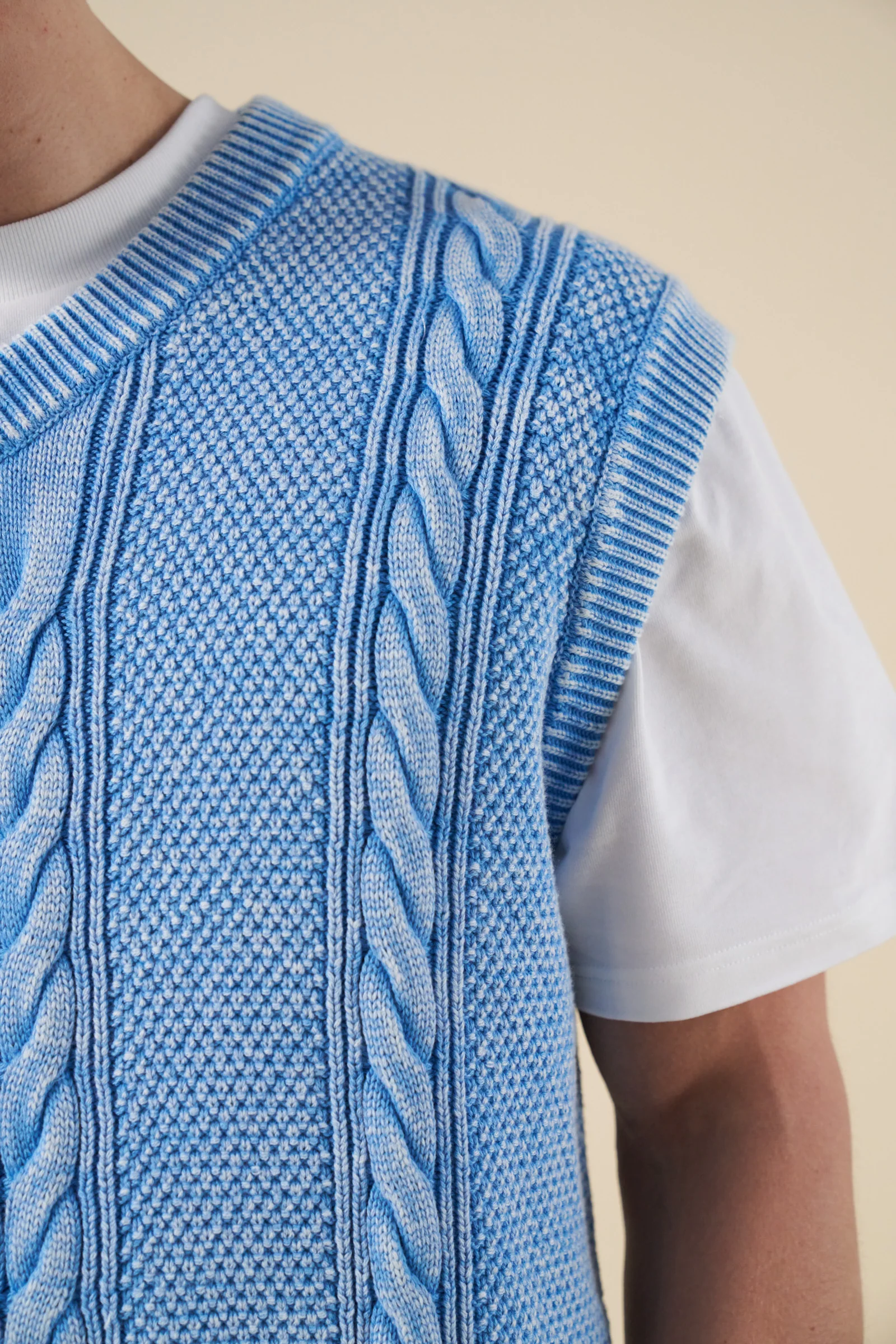 ACID WASH CHAIN VEST - SKY BLUE - Image 6