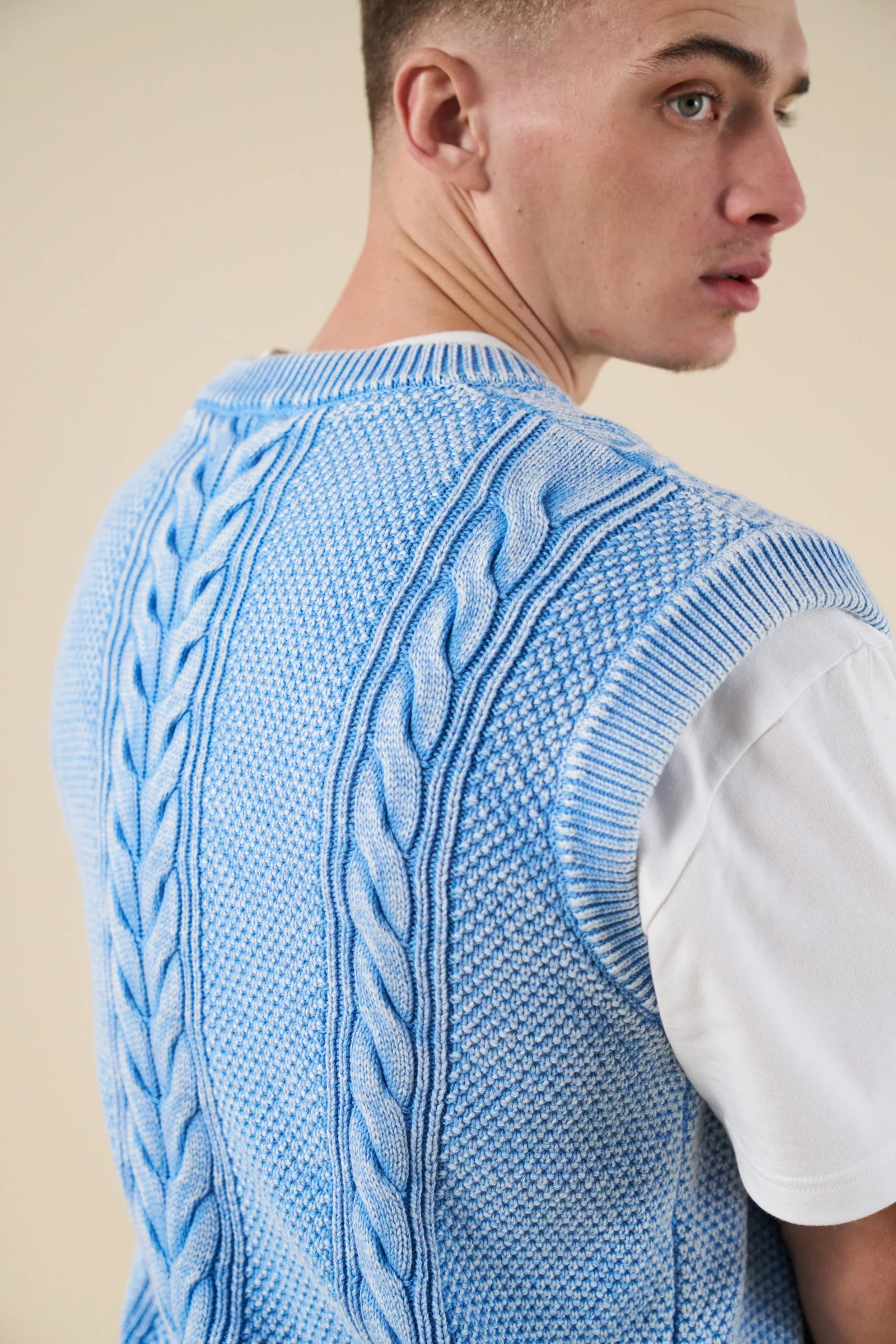 ACID WASH CHAIN VEST - SKY BLUE - Image 7