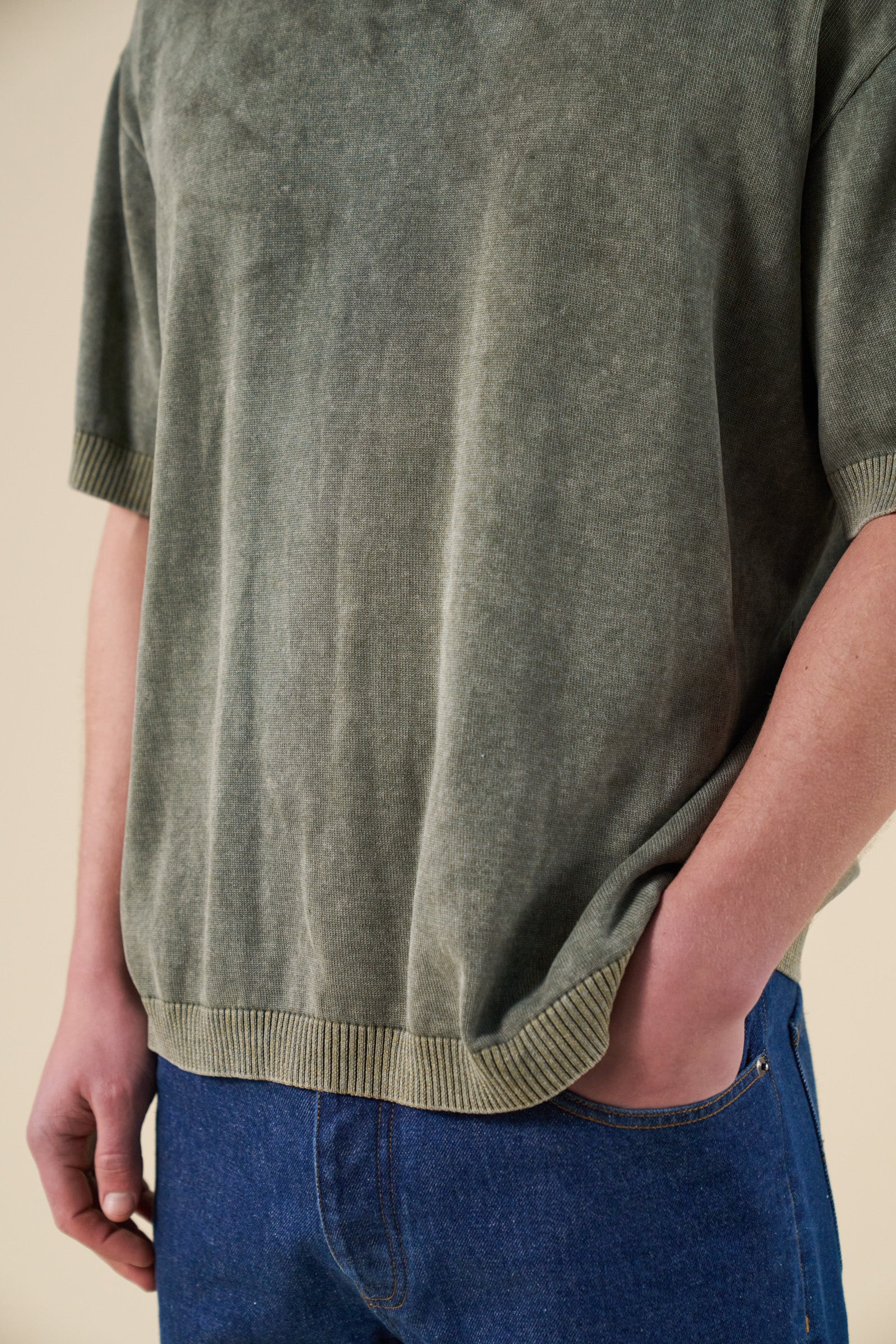 ACID WASH KNIT TEE - MOSS GREEN - Image 4