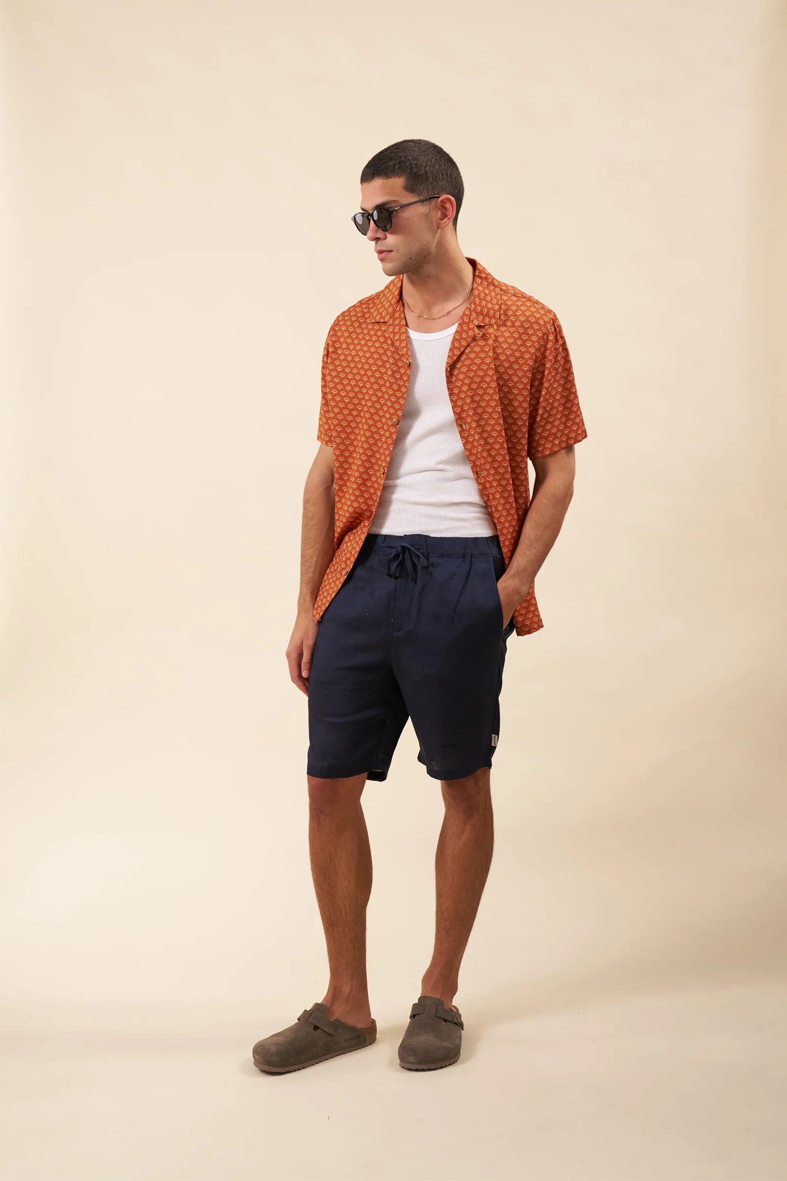 ALFAMA LINEN SHORTS - NAVY - Image 3