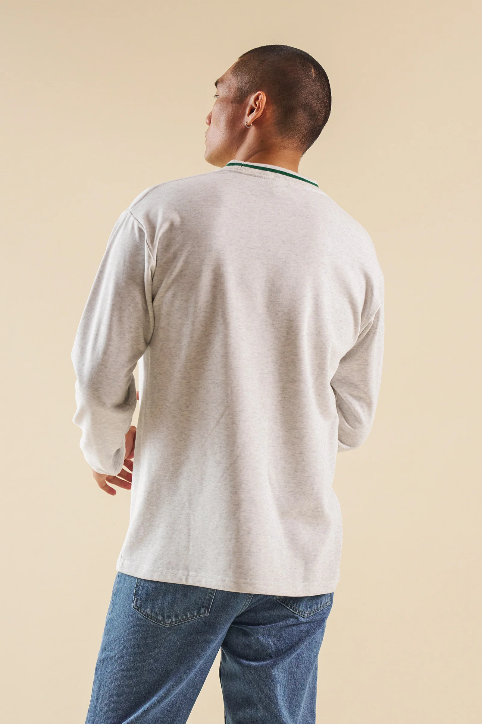 ASH GREY LONGSLEEVE TEE - Image 4