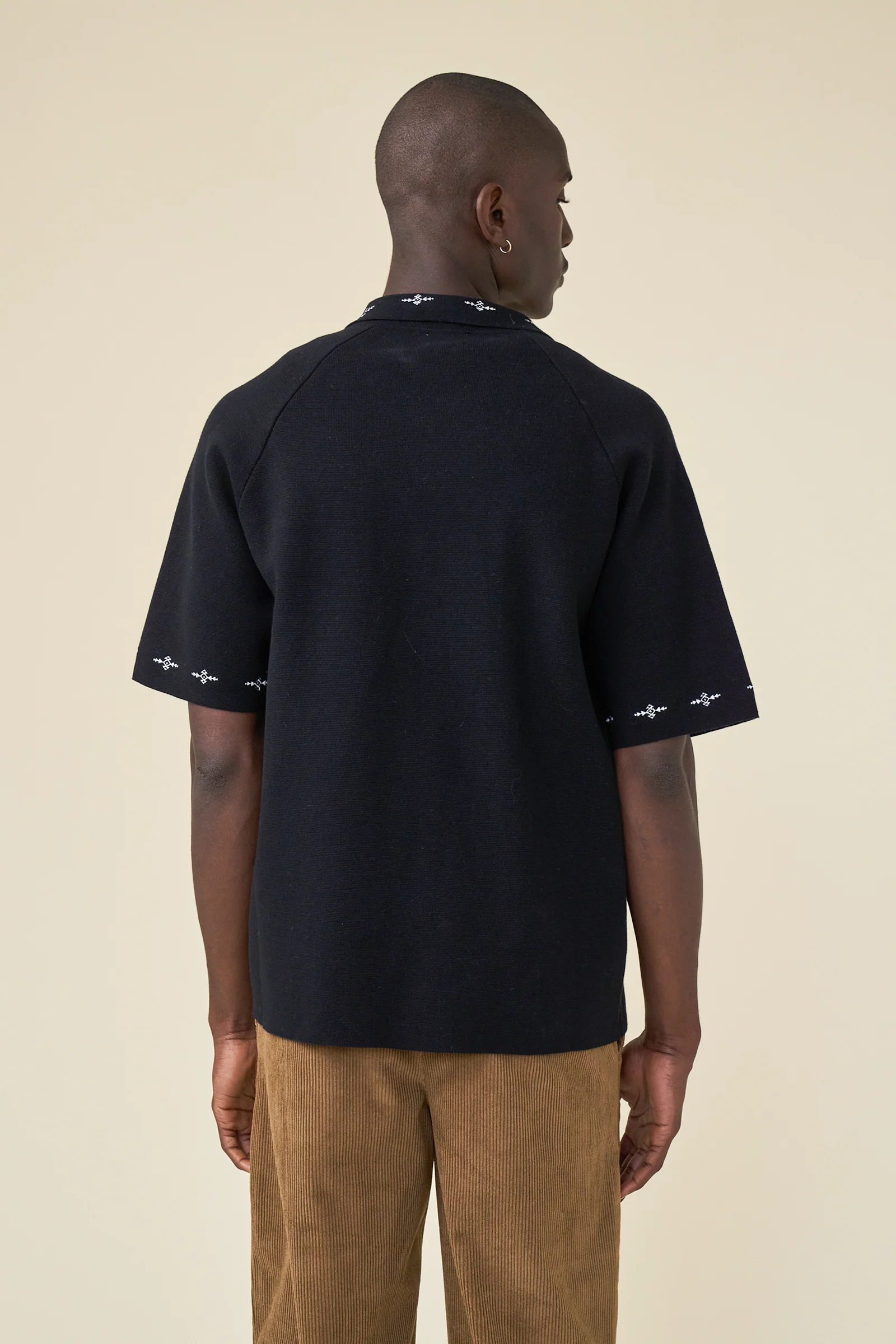 AZTEC CROPPED ZIP KNIT POLO - BLACK - Image 4