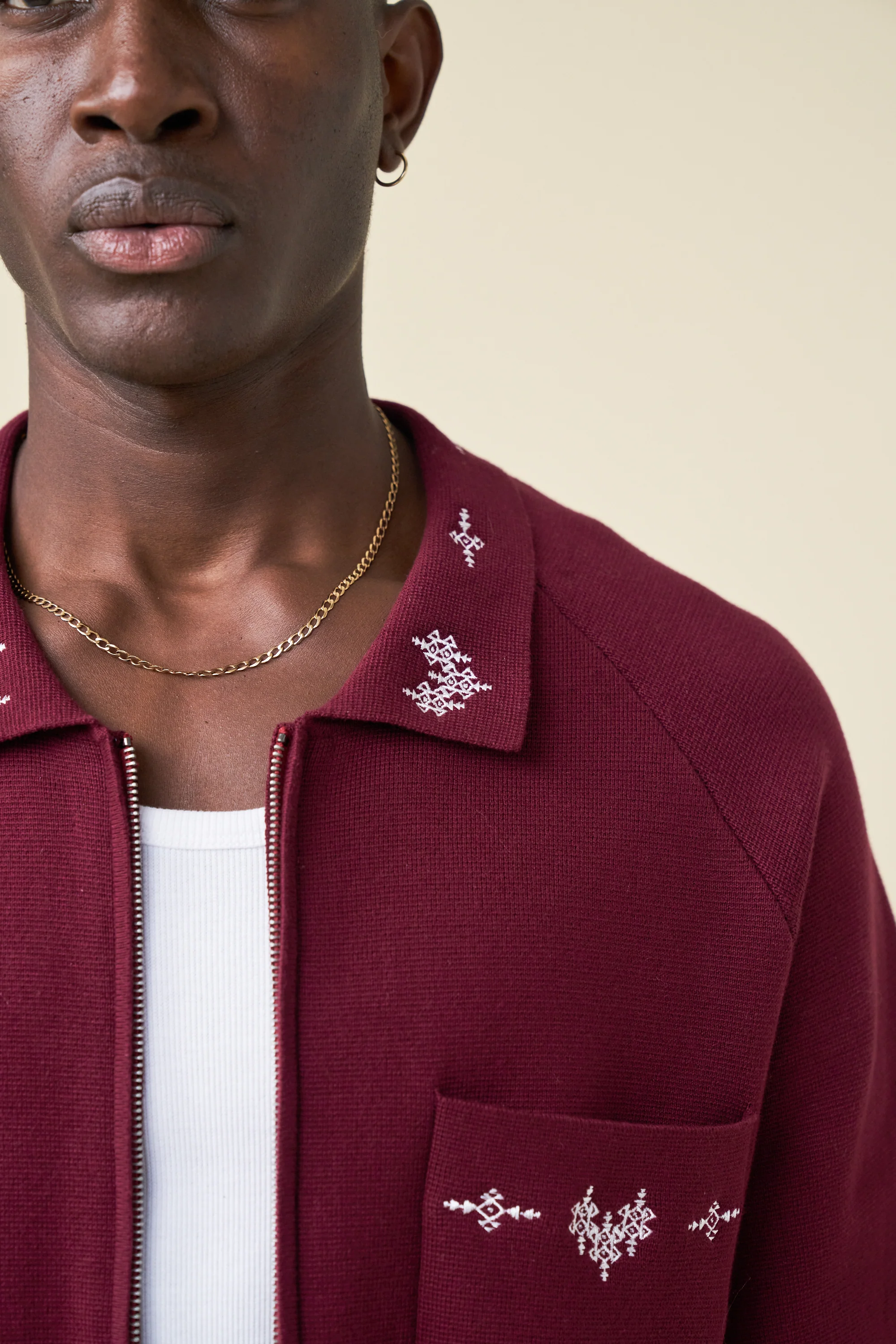 AZTEC CROPPED ZIP KNIT POLO - MAROON - Image 7