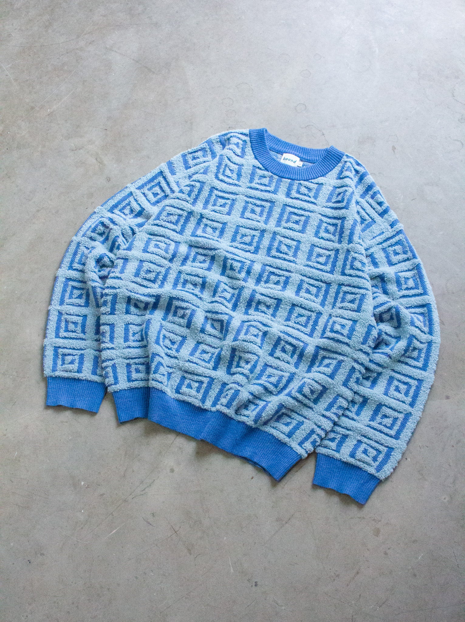 AZTEC TILE LOOSE KNIT SWEATER - BLUE - Image 6