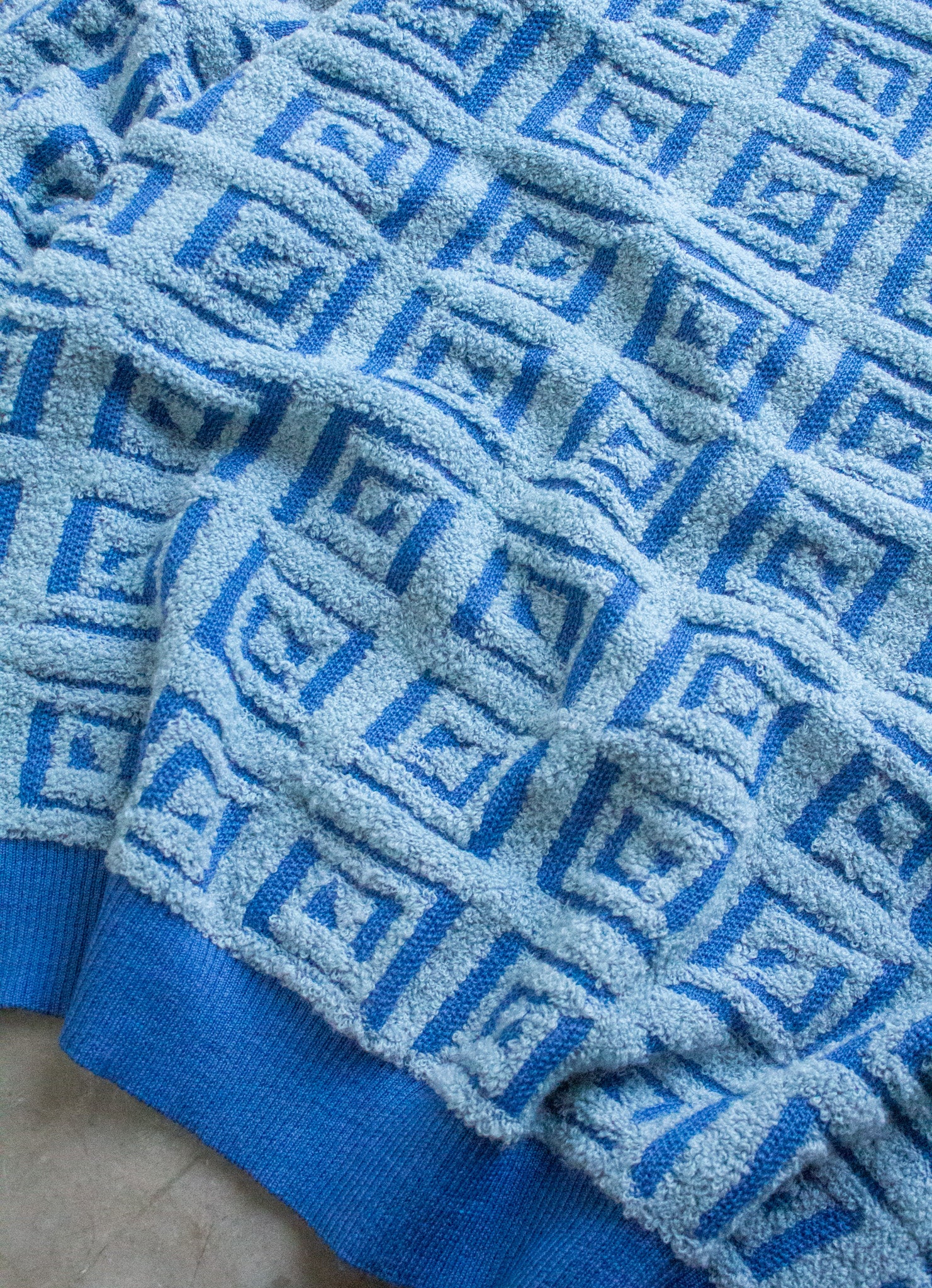 AZTEC TILE LOOSE KNIT SWEATER - BLUE - Image 7