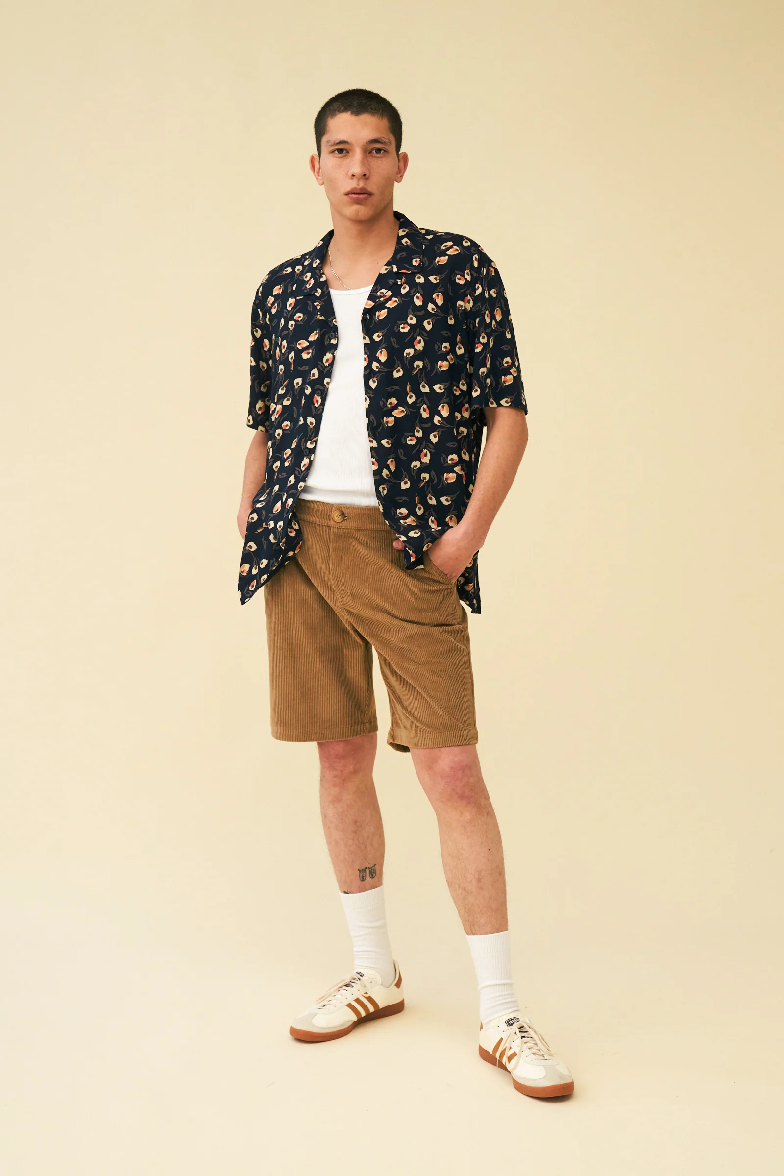 BERNARDO SS SHIRT - NAVY FLORAL - Image 3