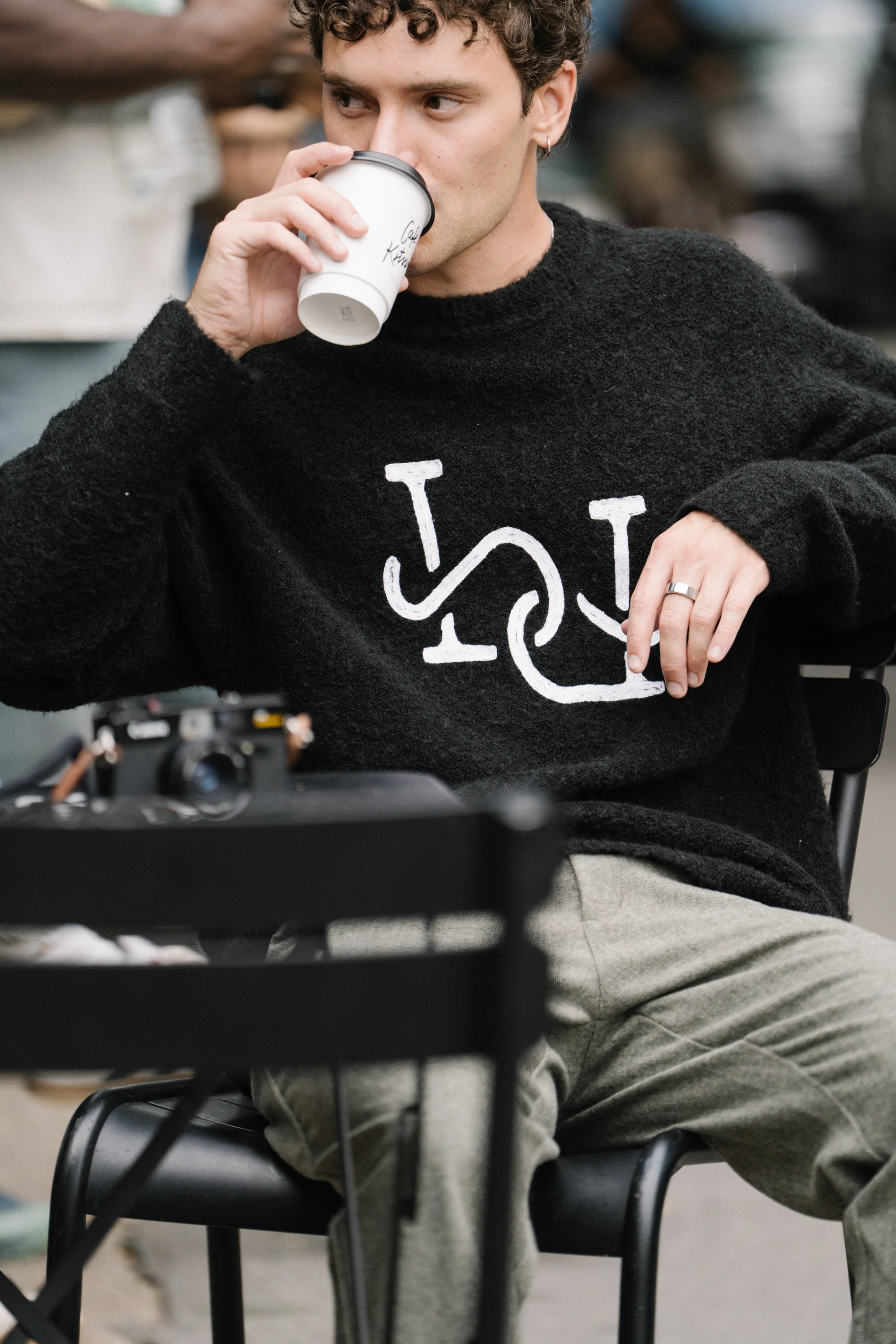BOUCLE HAND EMBROIDERY LINK KNIT - BLACK - Image 2