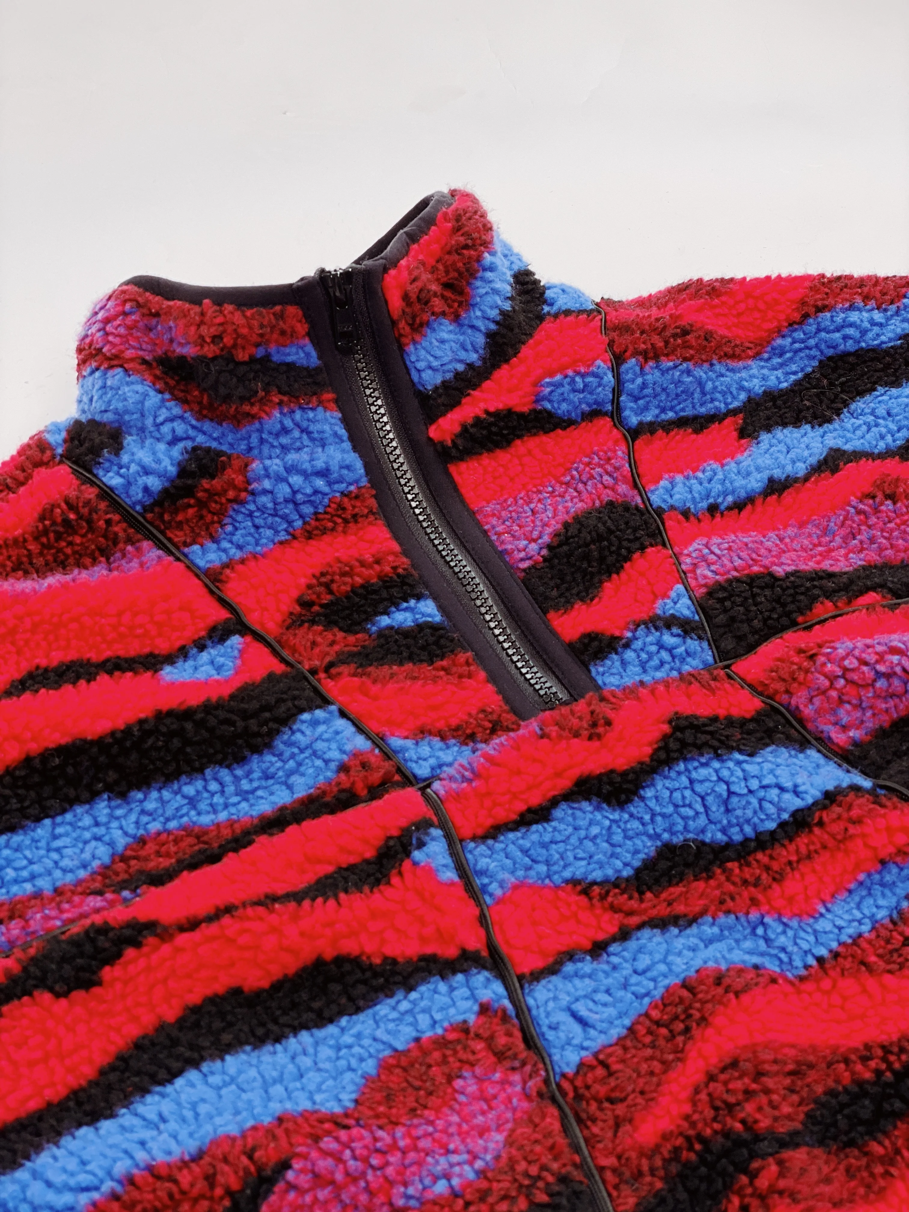 CAMO RETRO PATTERNED FLEECE - Image 12