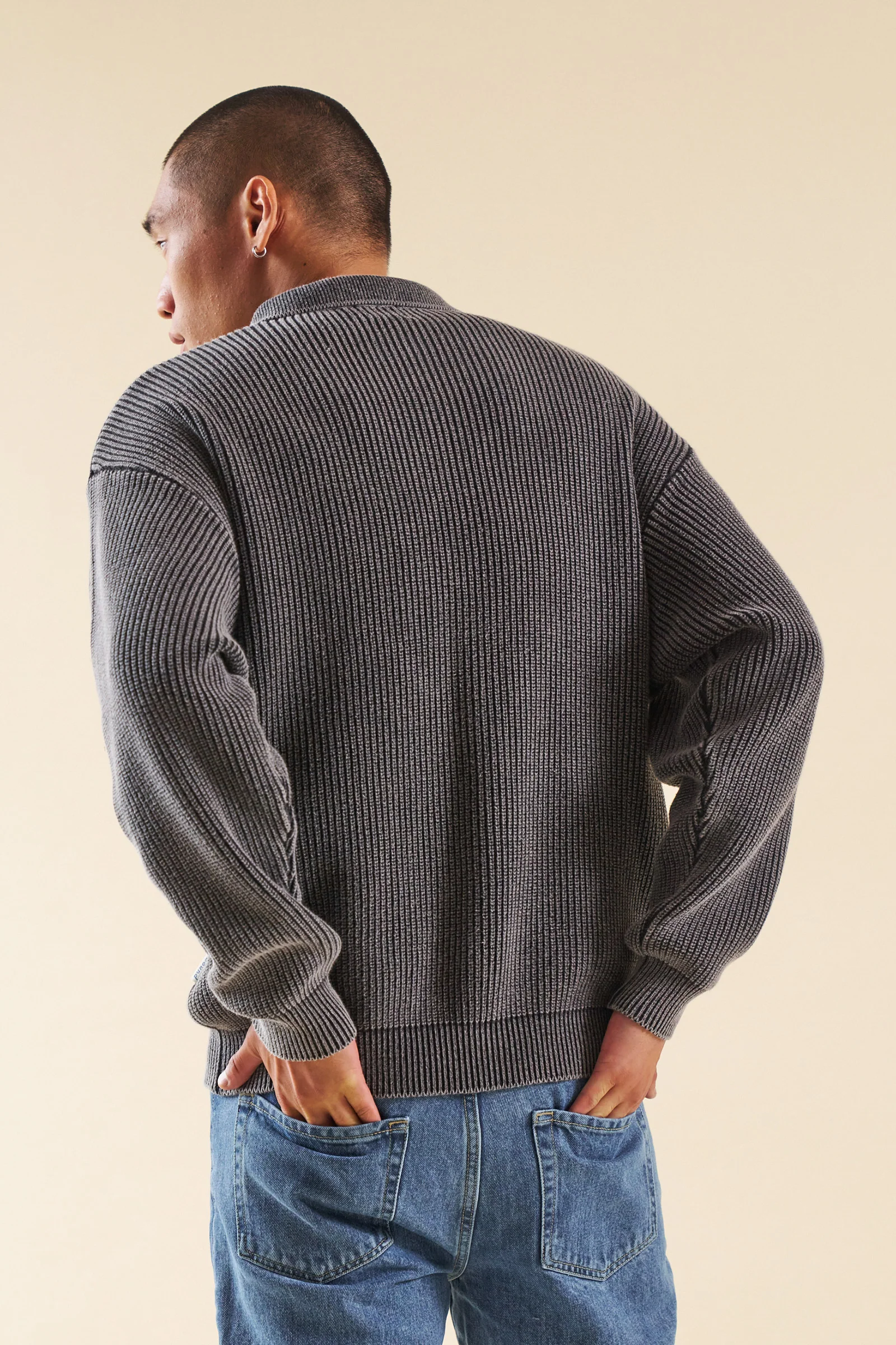 CHARCOAL ACID WASH HALF ZIP KNIT PULLOVER - Image 4
