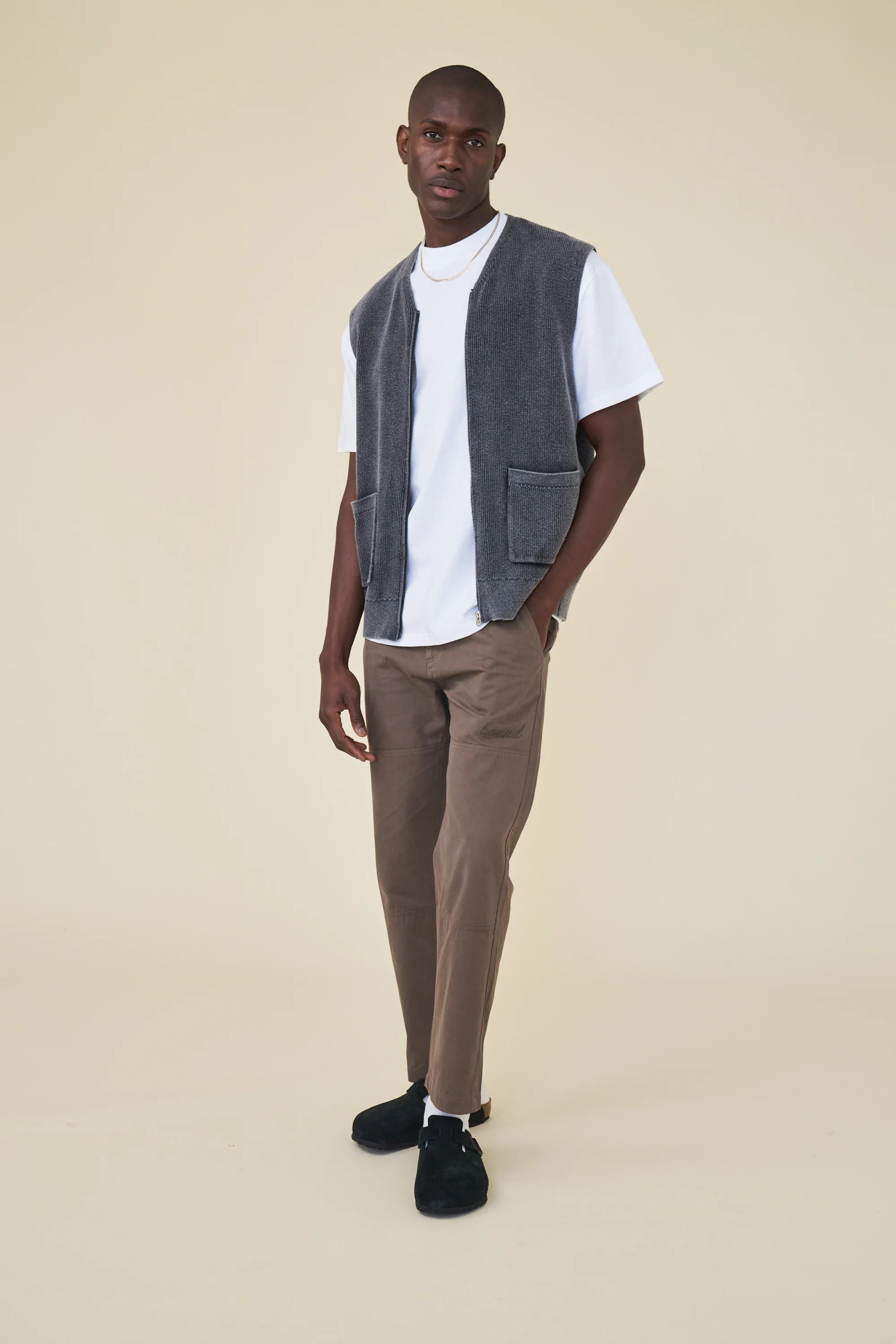CHARCOAL ACID WASH KNIT VEST - Image 3
