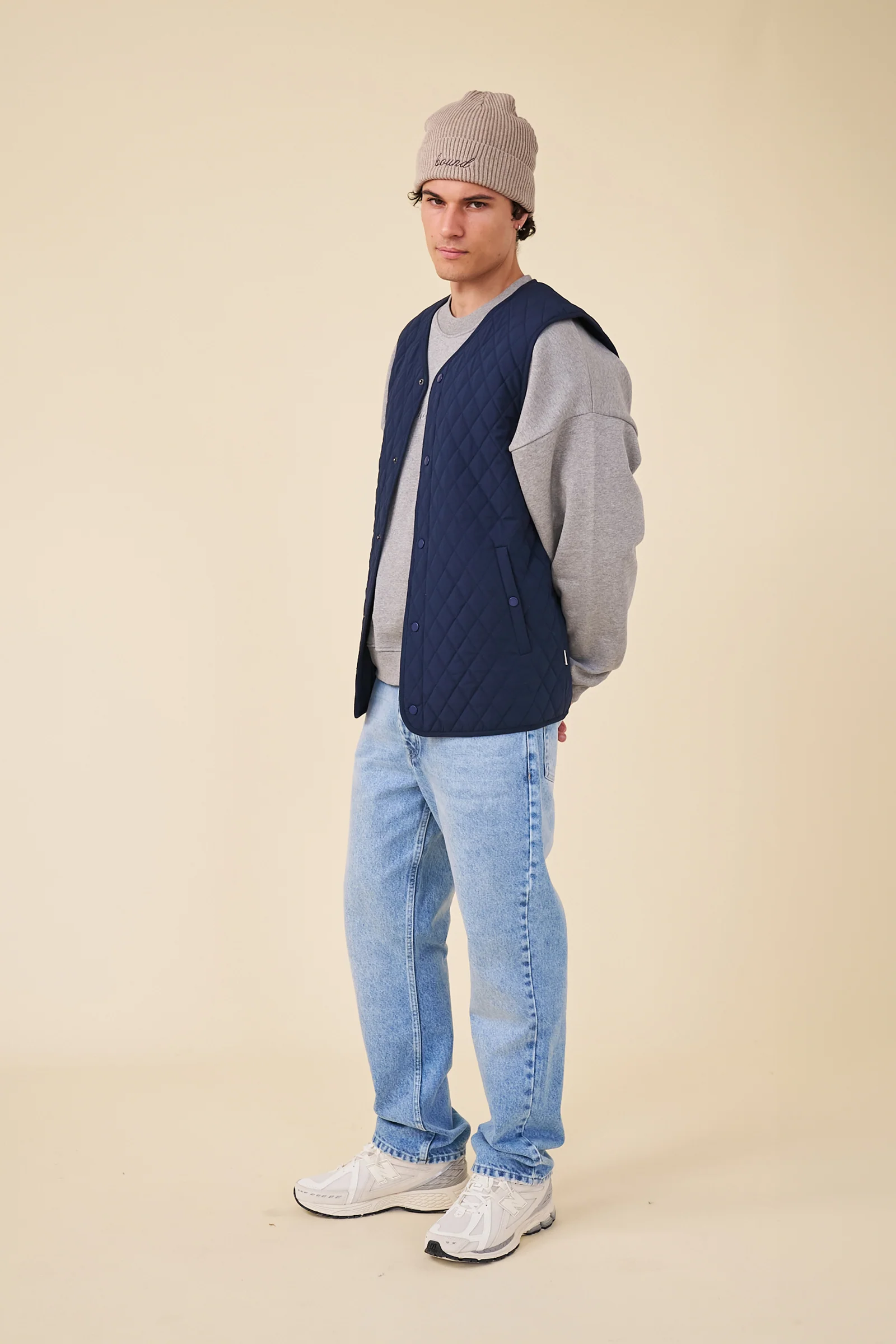 CHELSEA QUILTED VEST - NAVY - Image 3