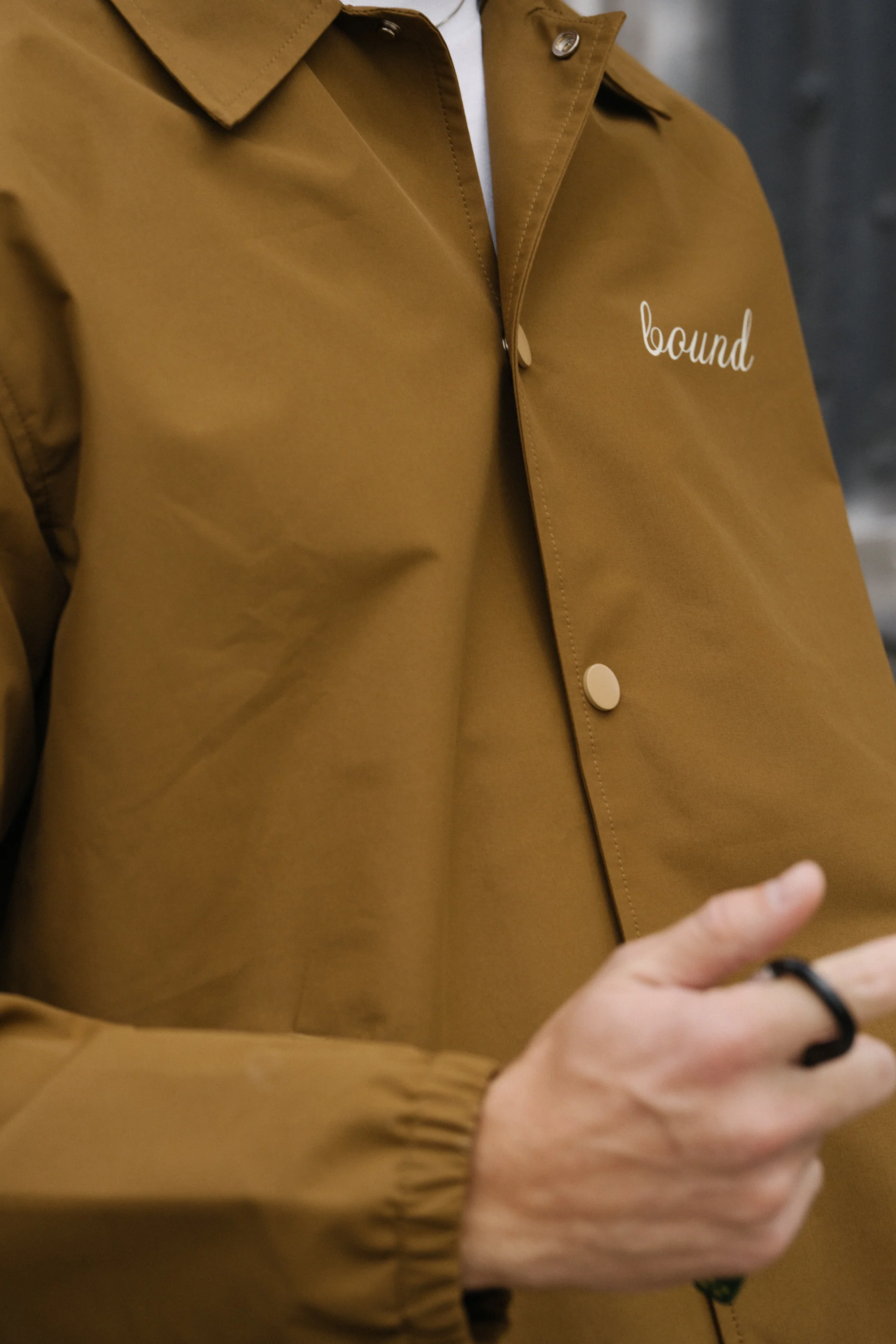CLASSIC COACH JACKET - CARAMEL - Image 7