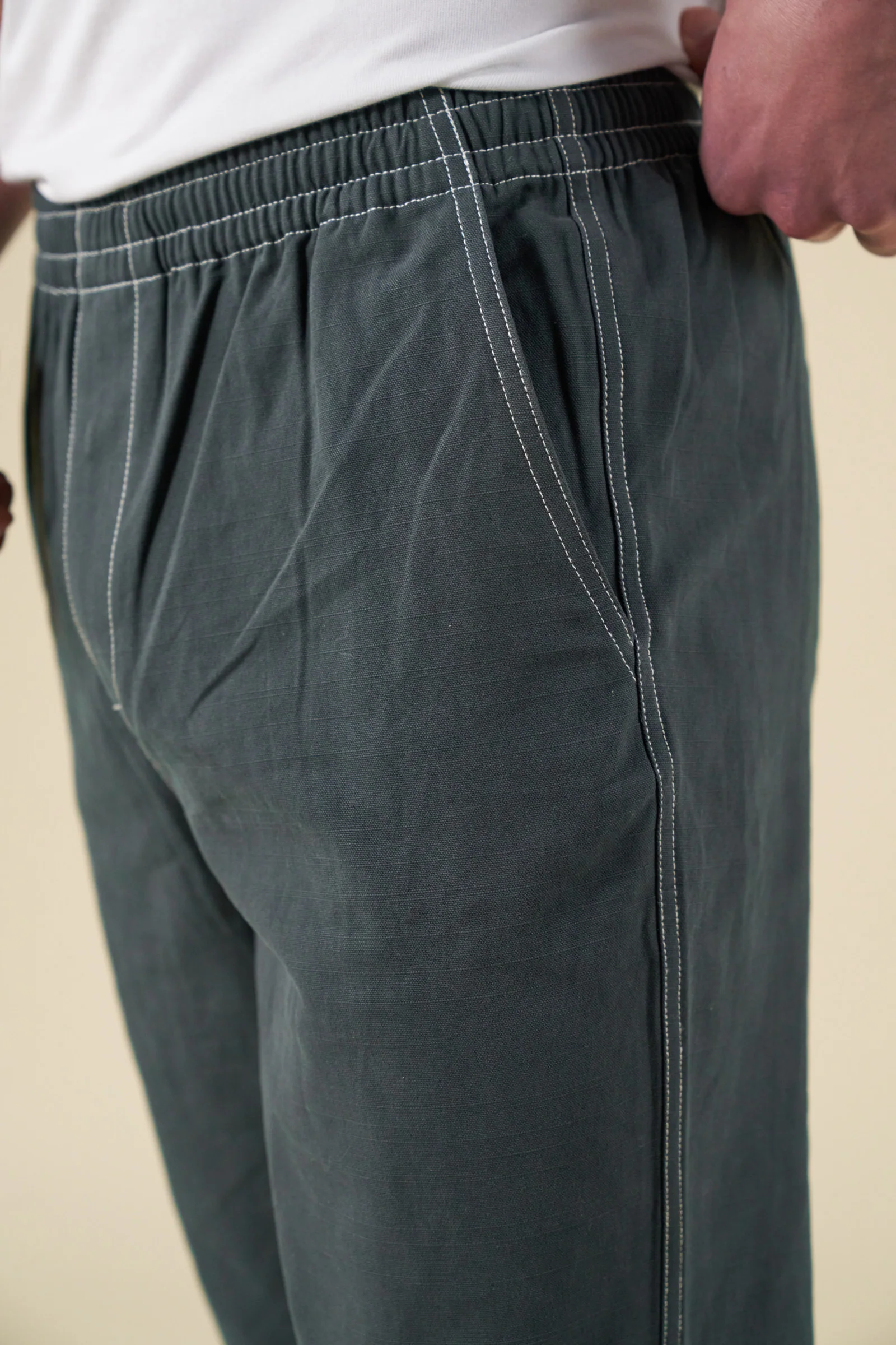 CONTRAST RIPSTOP CANVAS TROUSER - MID GREEN - Image 7