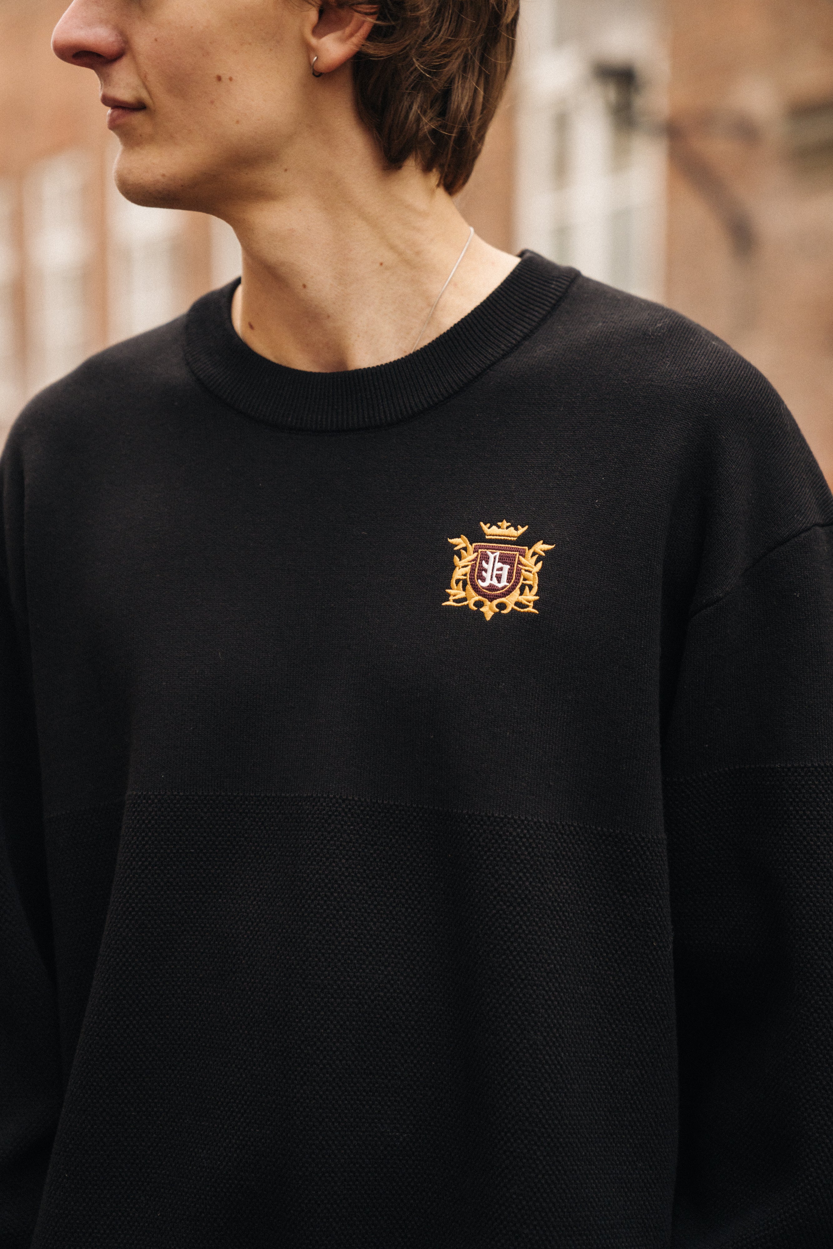 CREST PANEL KNIT SWEATER - BLACK - Image 8