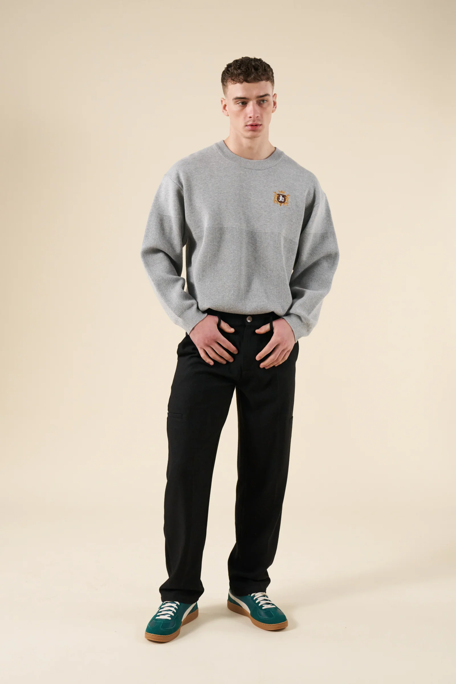 CREST PANEL KNIT SWEATER - HEATHER GREY - Image 3