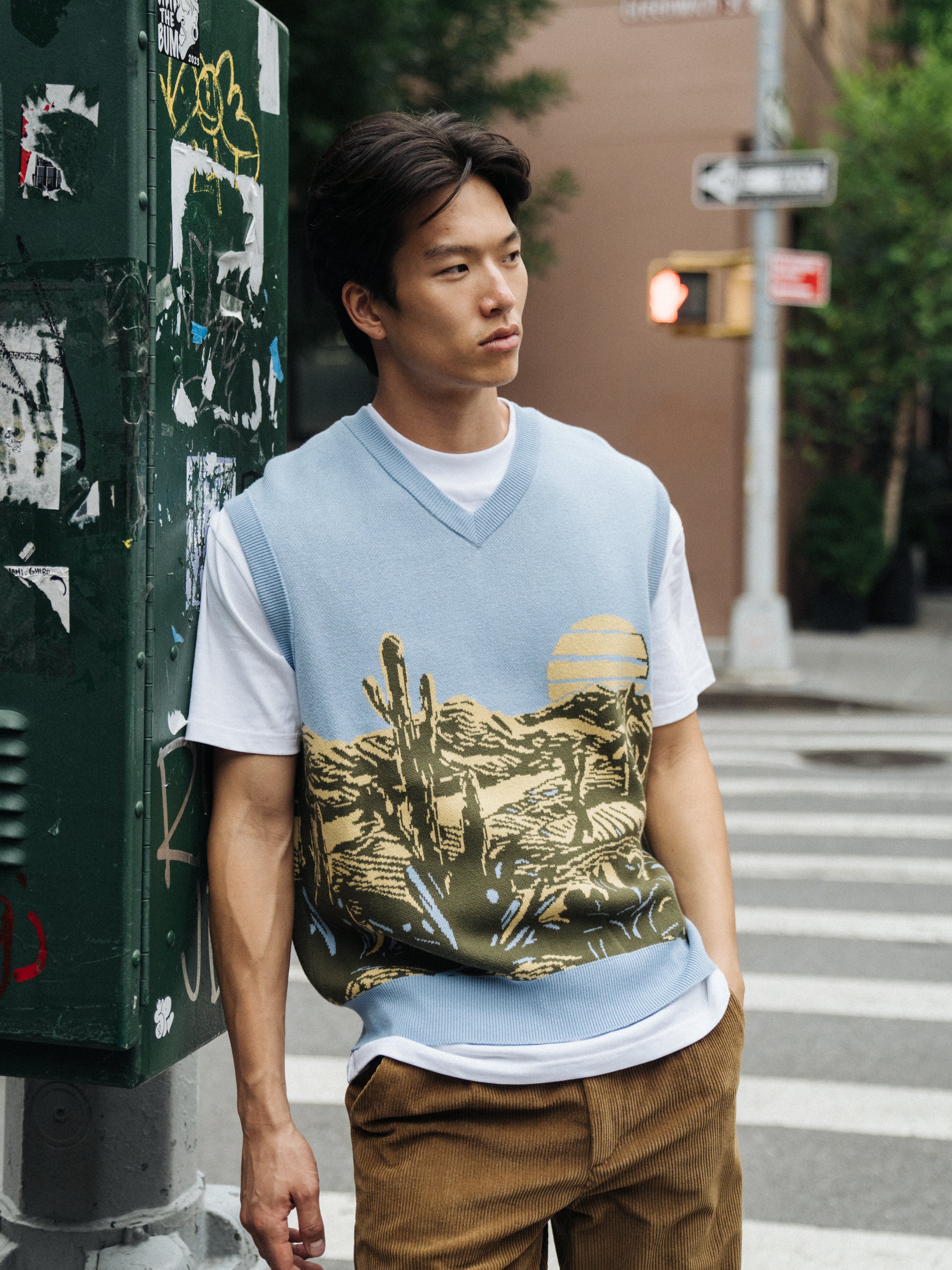 DESERT V-NECK KNIT VEST - Image 2