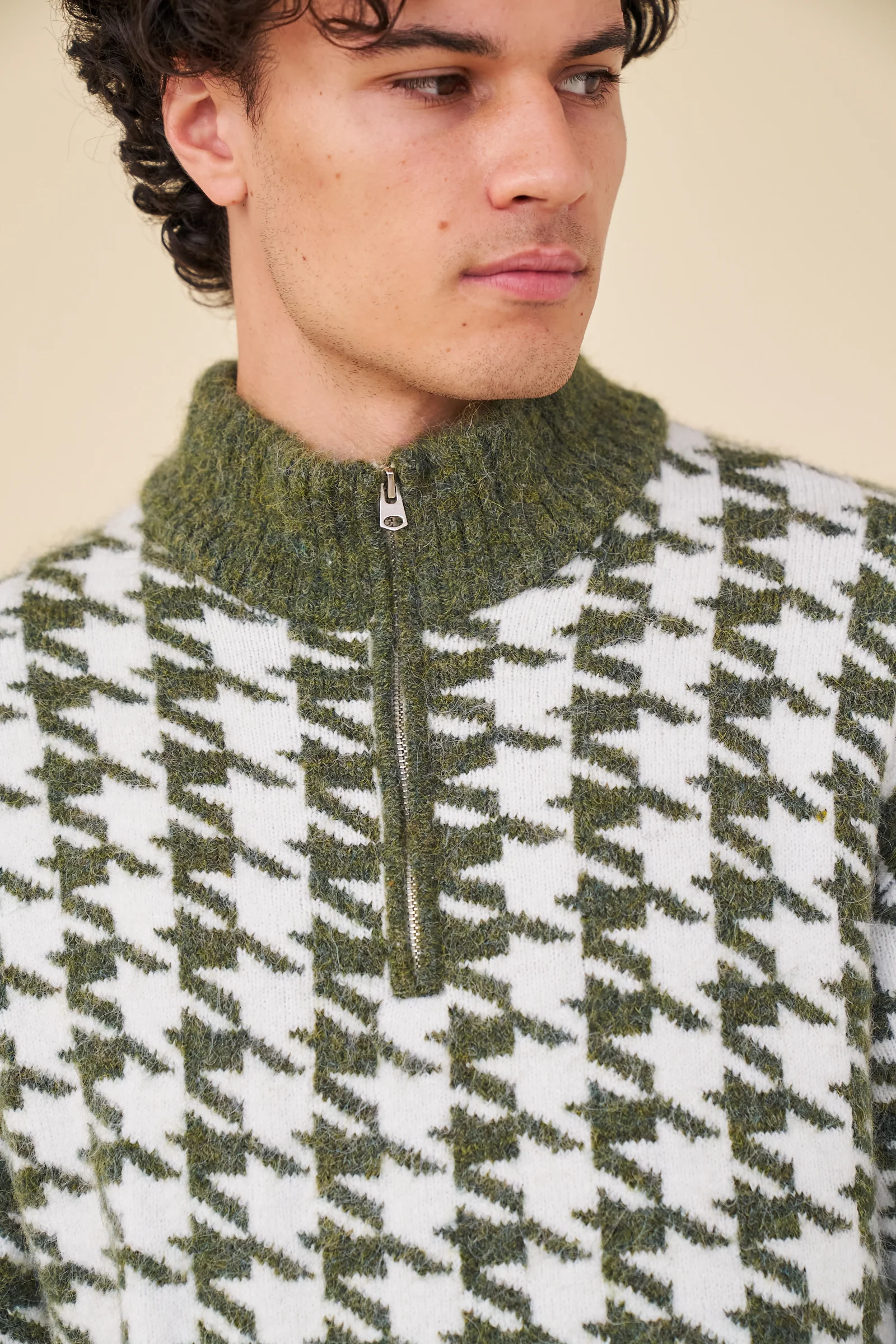DOGTOOTH ALPACA 1/4 ZIP KNIT - MOSS - Image 7