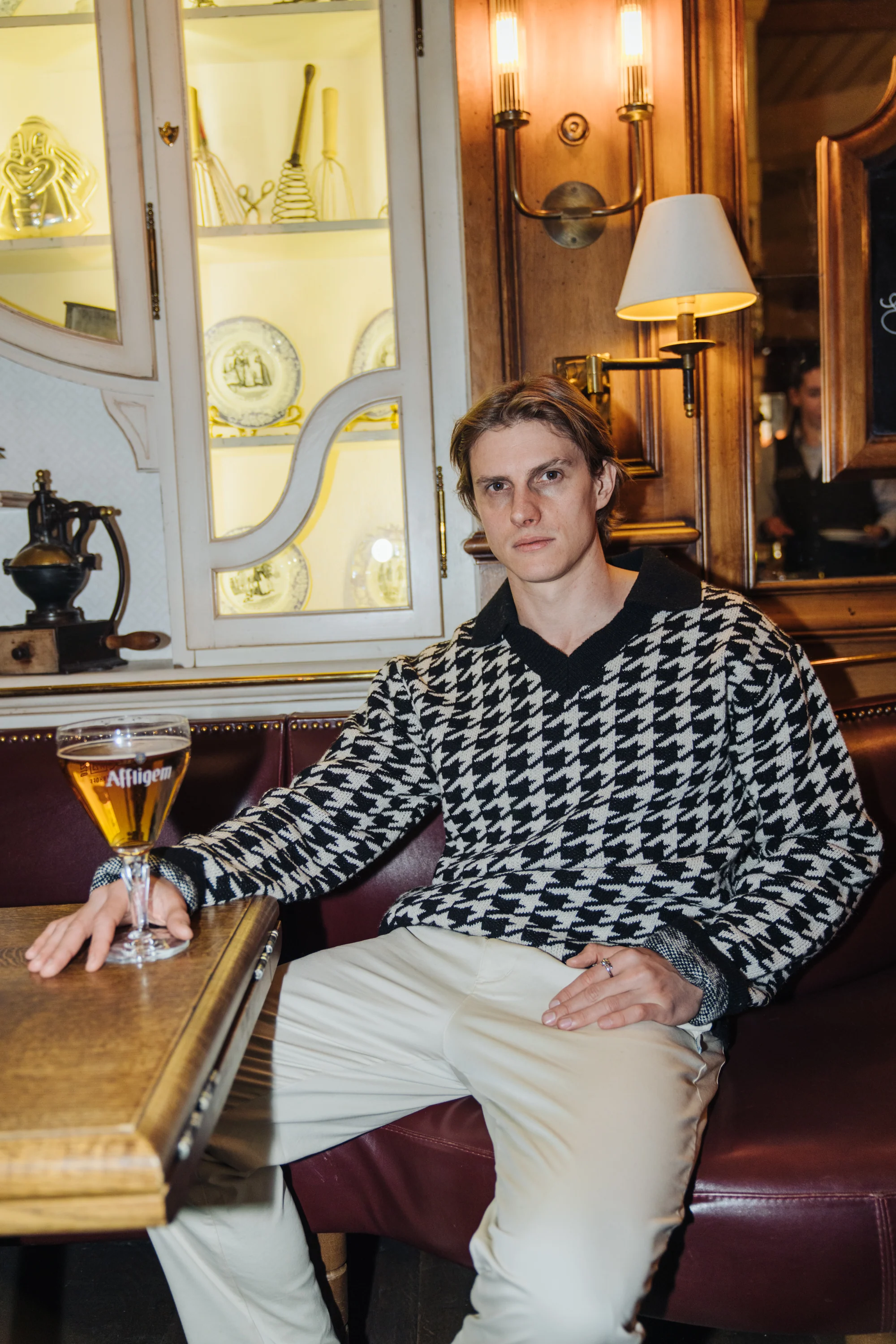 DOGTOOTH WOOL V NECK KNIT SWEATER - Image 2