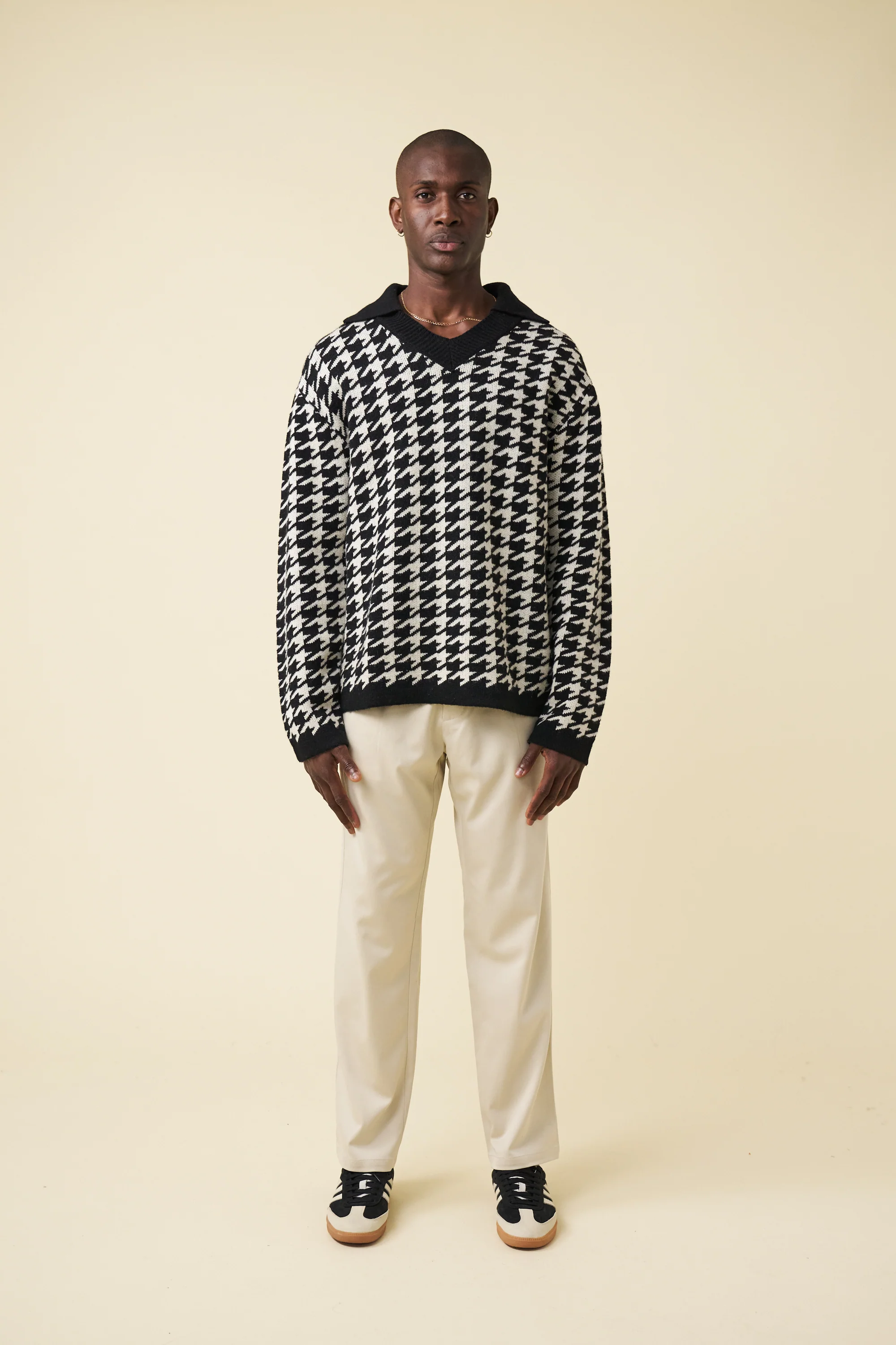 DOGTOOTH WOOL V NECK KNIT SWEATER - Image 3