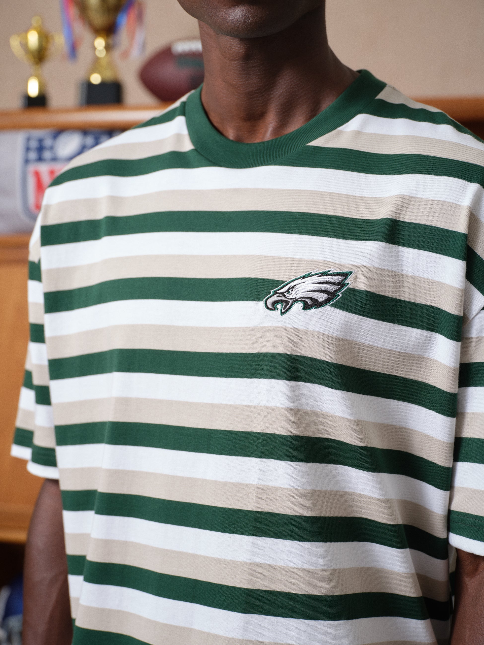 EAGLES STRIPE TEE - Image 6