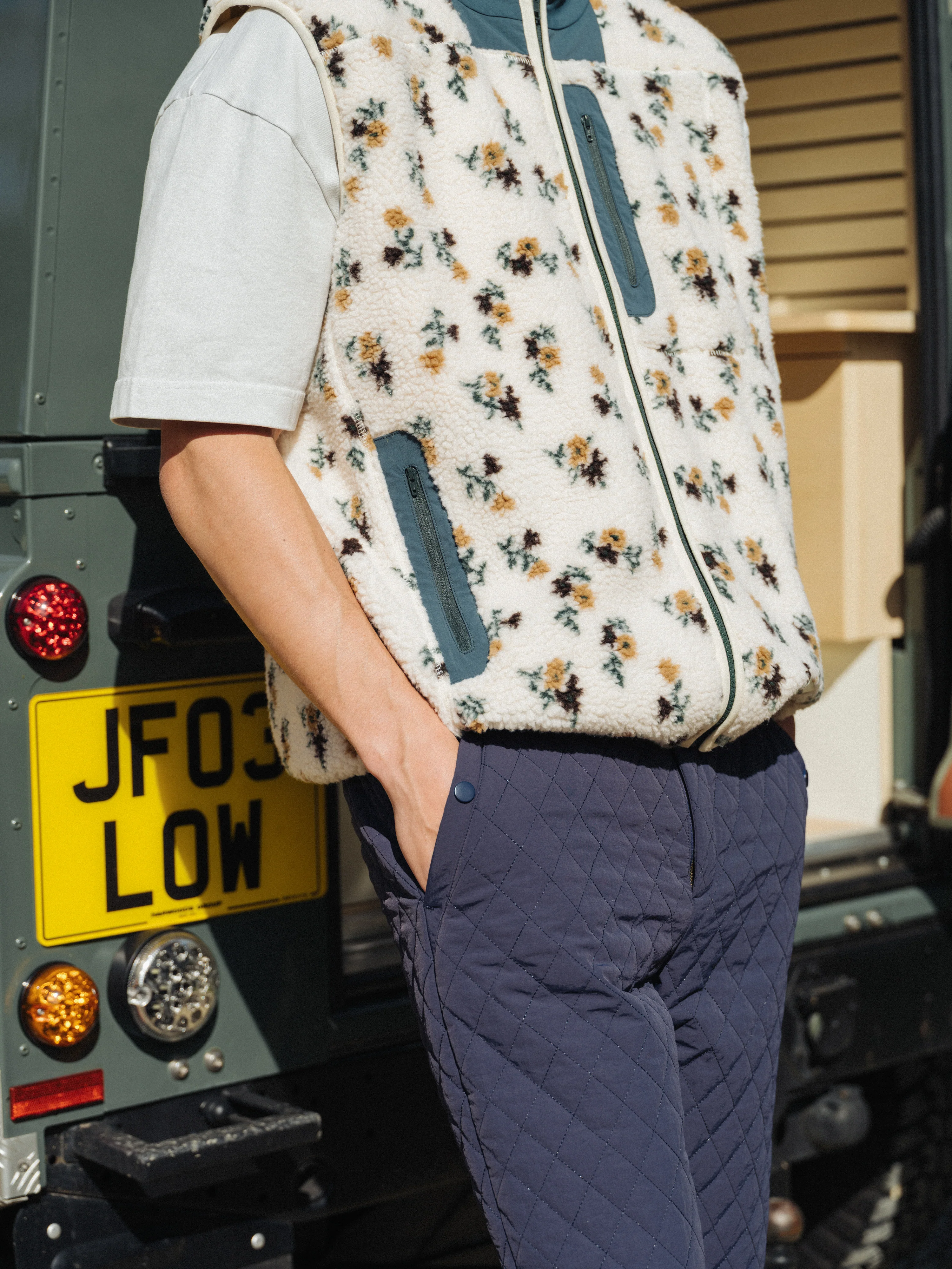FLORAL ZIP GILET FLEECE - ECRU - Image 10