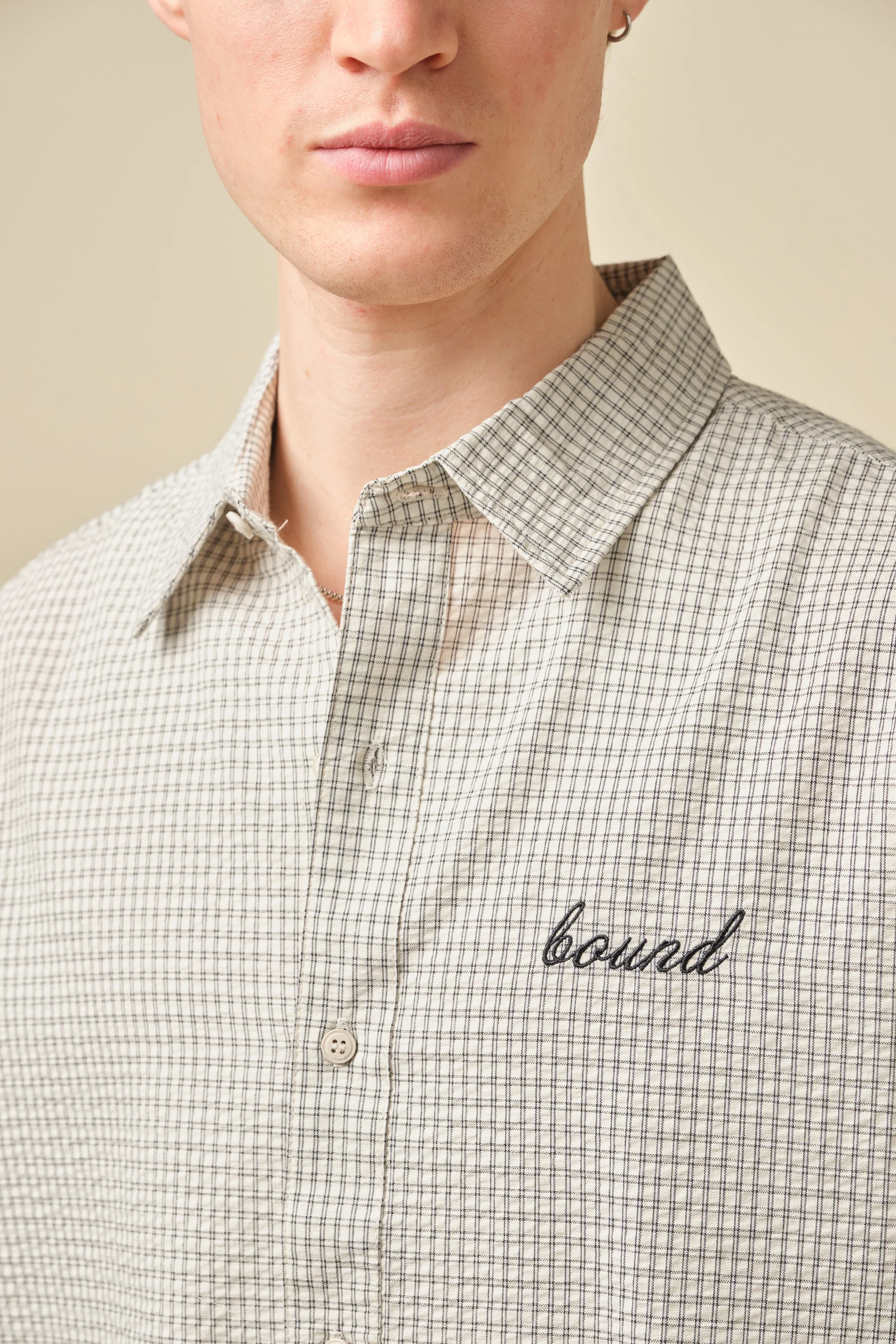 GINGHAM CROPPED SHIRT - ECRU - Image 4