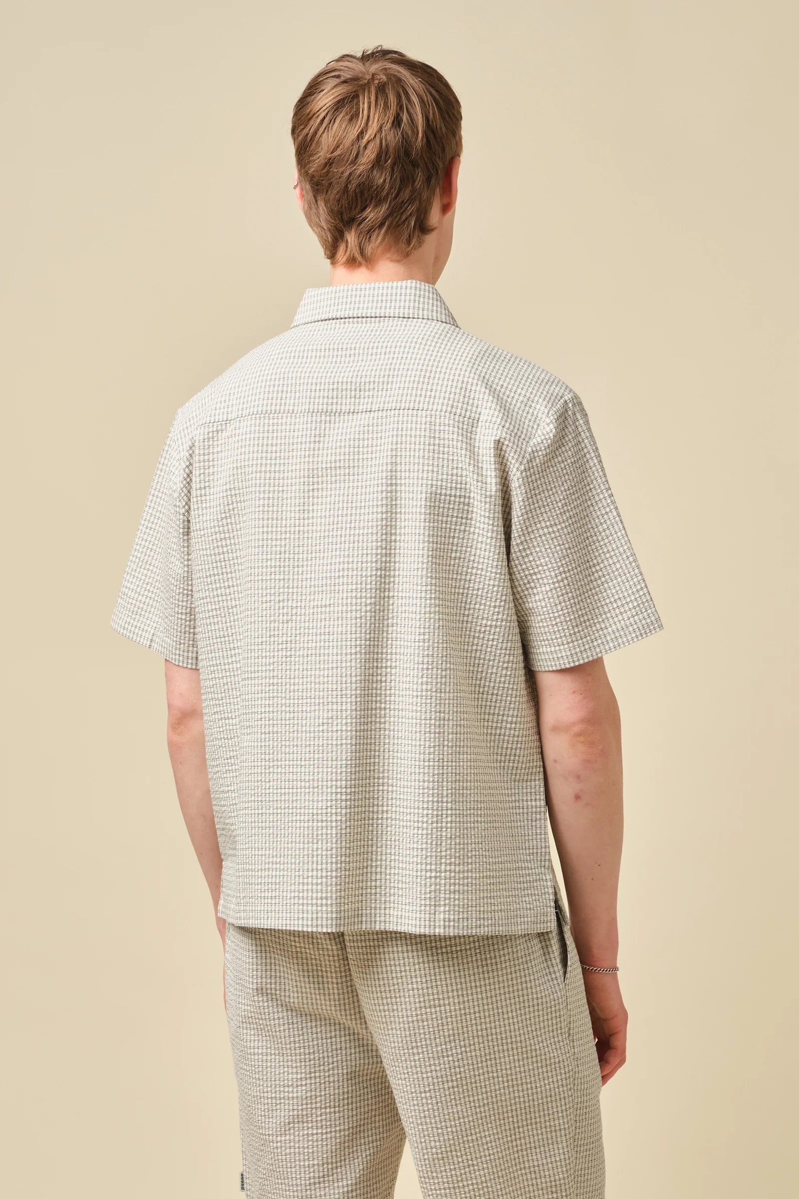 GINGHAM CROPPED SHIRT - ECRU - Image 6