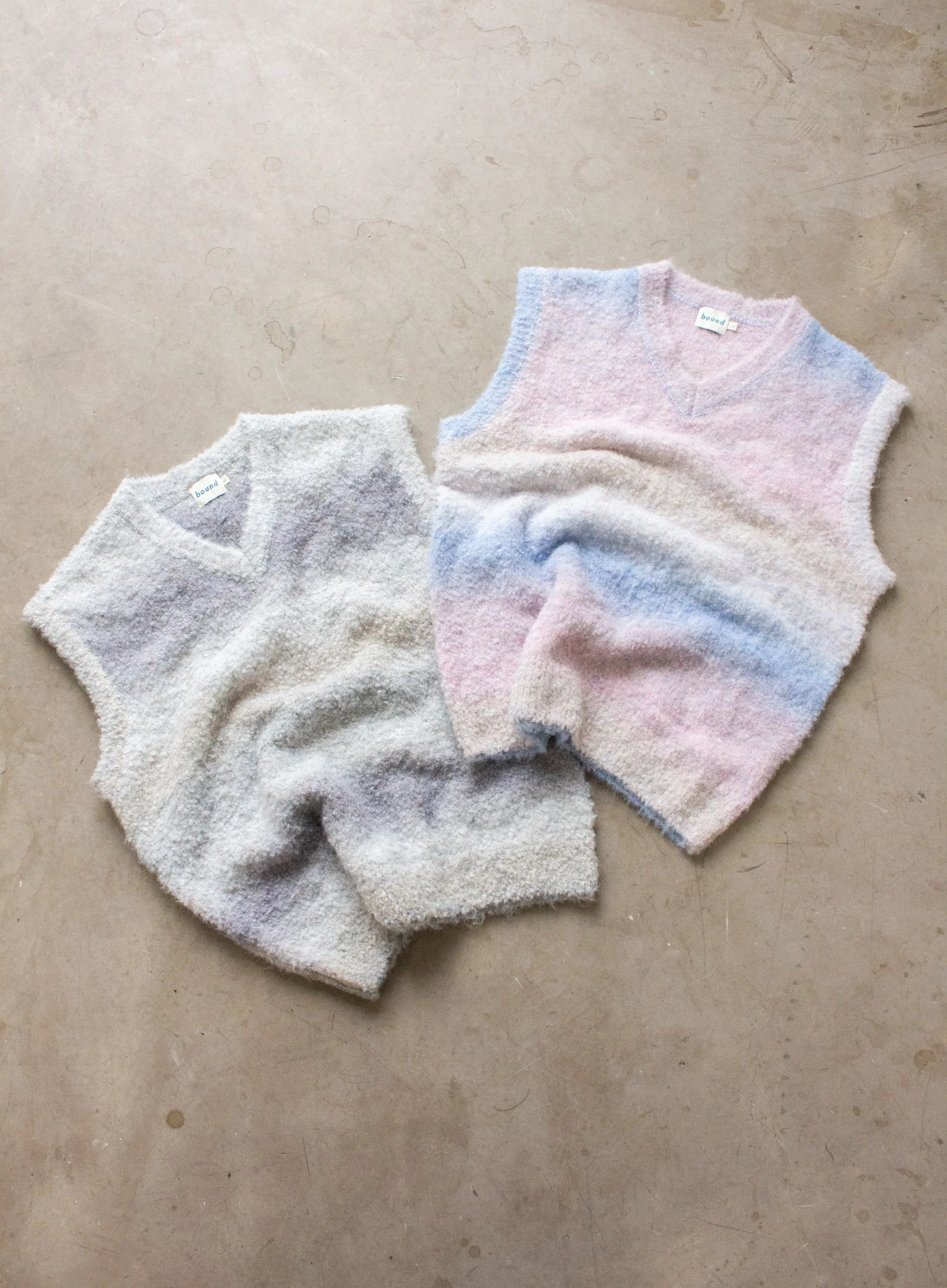 BOUCLE GRADIENT V-NECK KNIT VEST - CANDY - Image 7