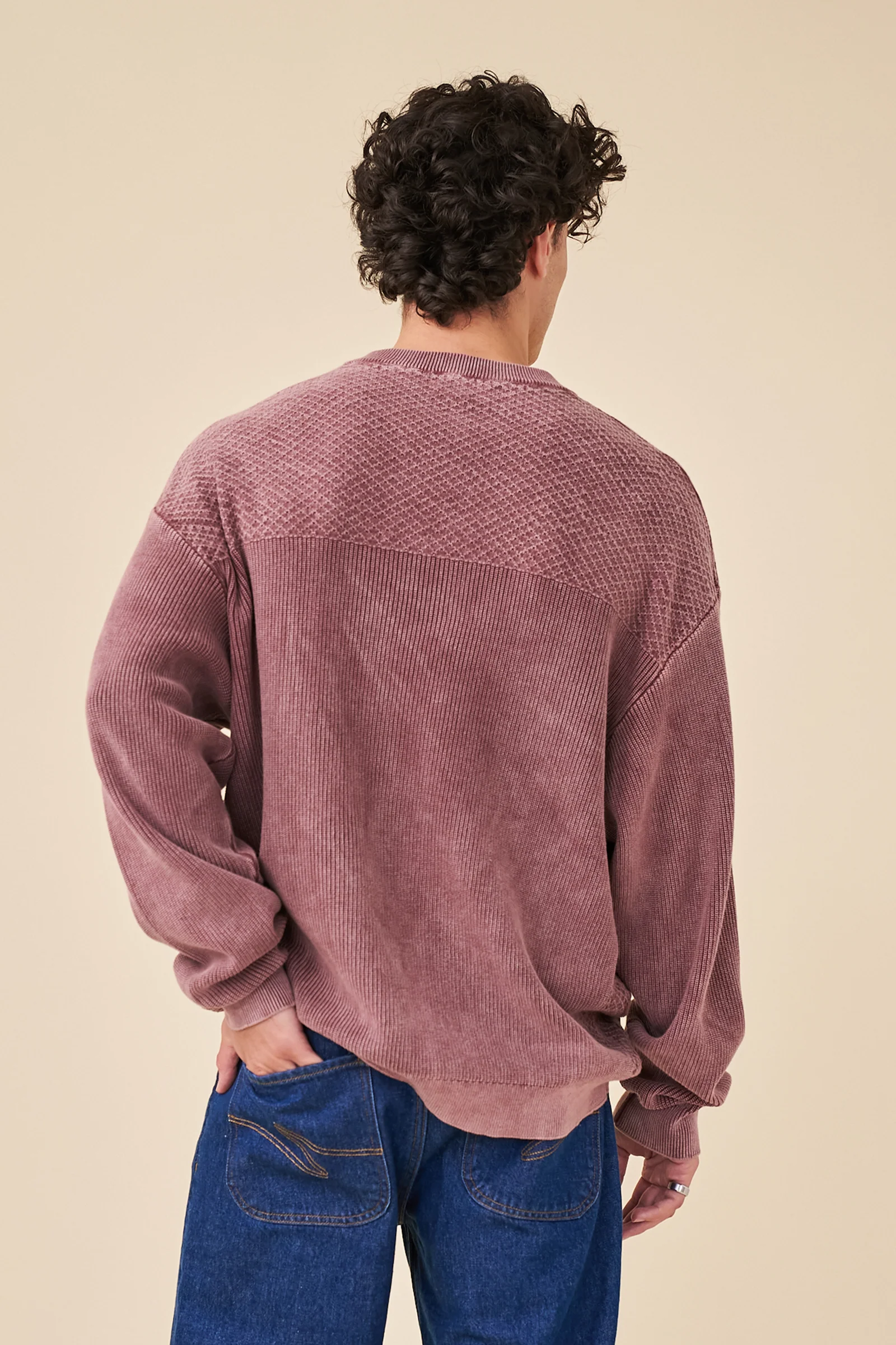 HALF BUTTON PANEL ACID WASHED PULLOVER - CARDINAL - Image 5