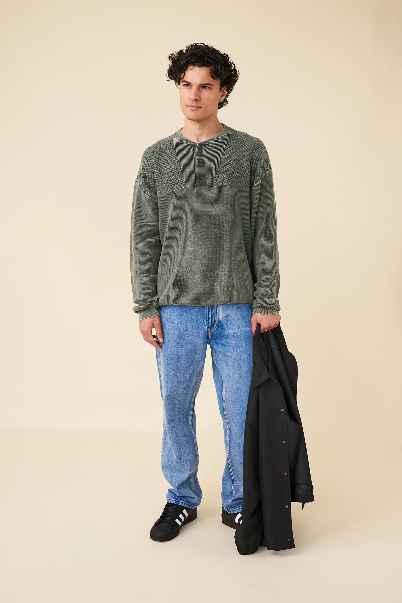 HALF BUTTON PANEL ACID WASHED PULLOVER - GREEN - Image 7