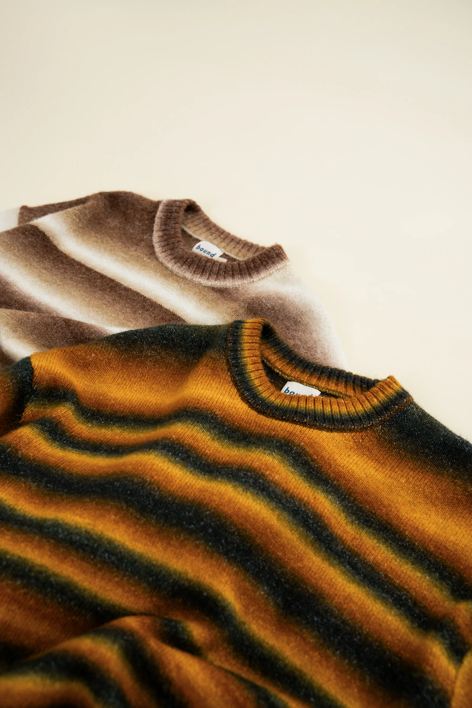 HEATON GRADIENT KNIT SWEATER - Image 10
