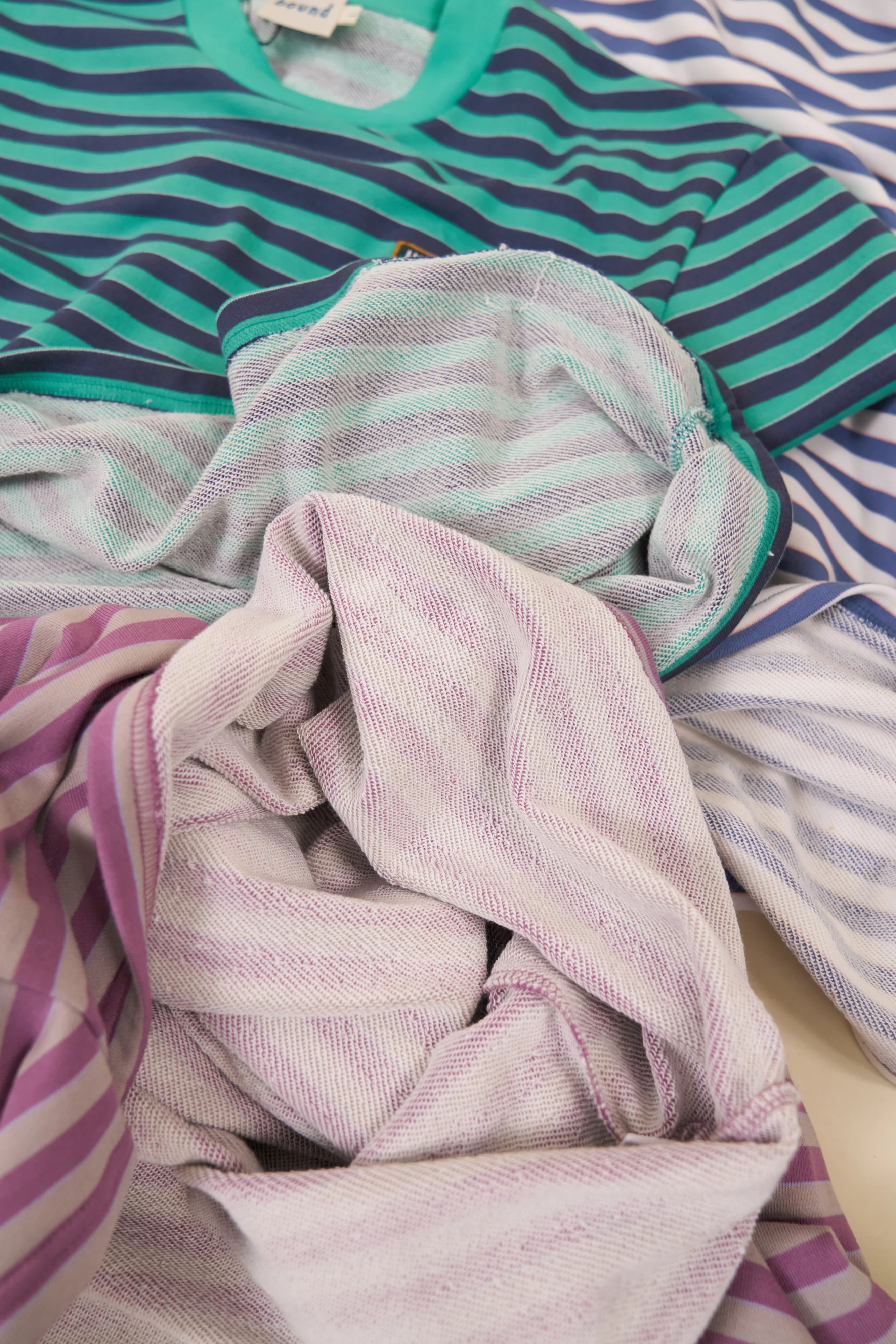 STRIPE RETRO PATCH TEE - MAUVE - Image 8