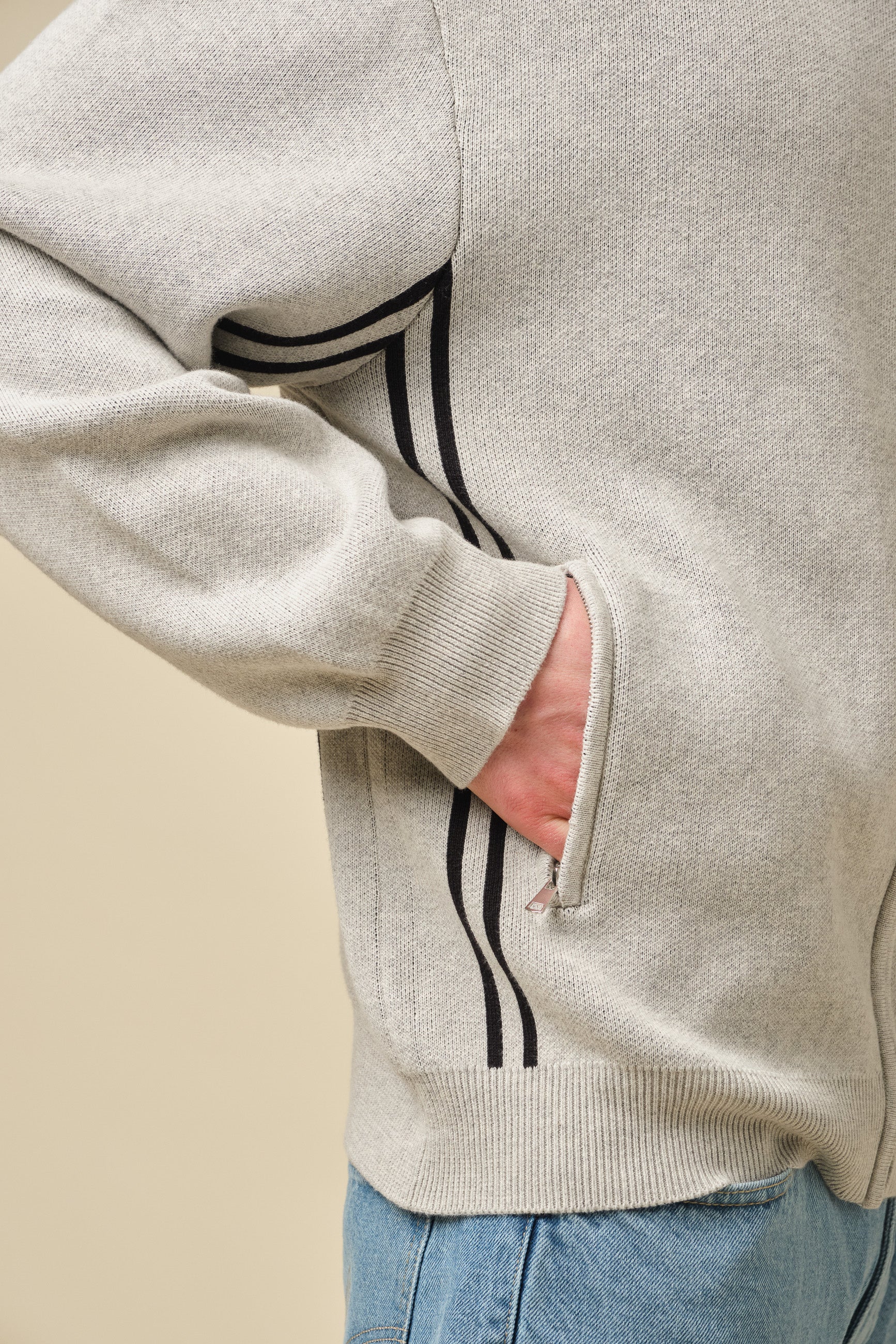 RACER KNIT ZIP TRACK JACKET - GREY - Image 4