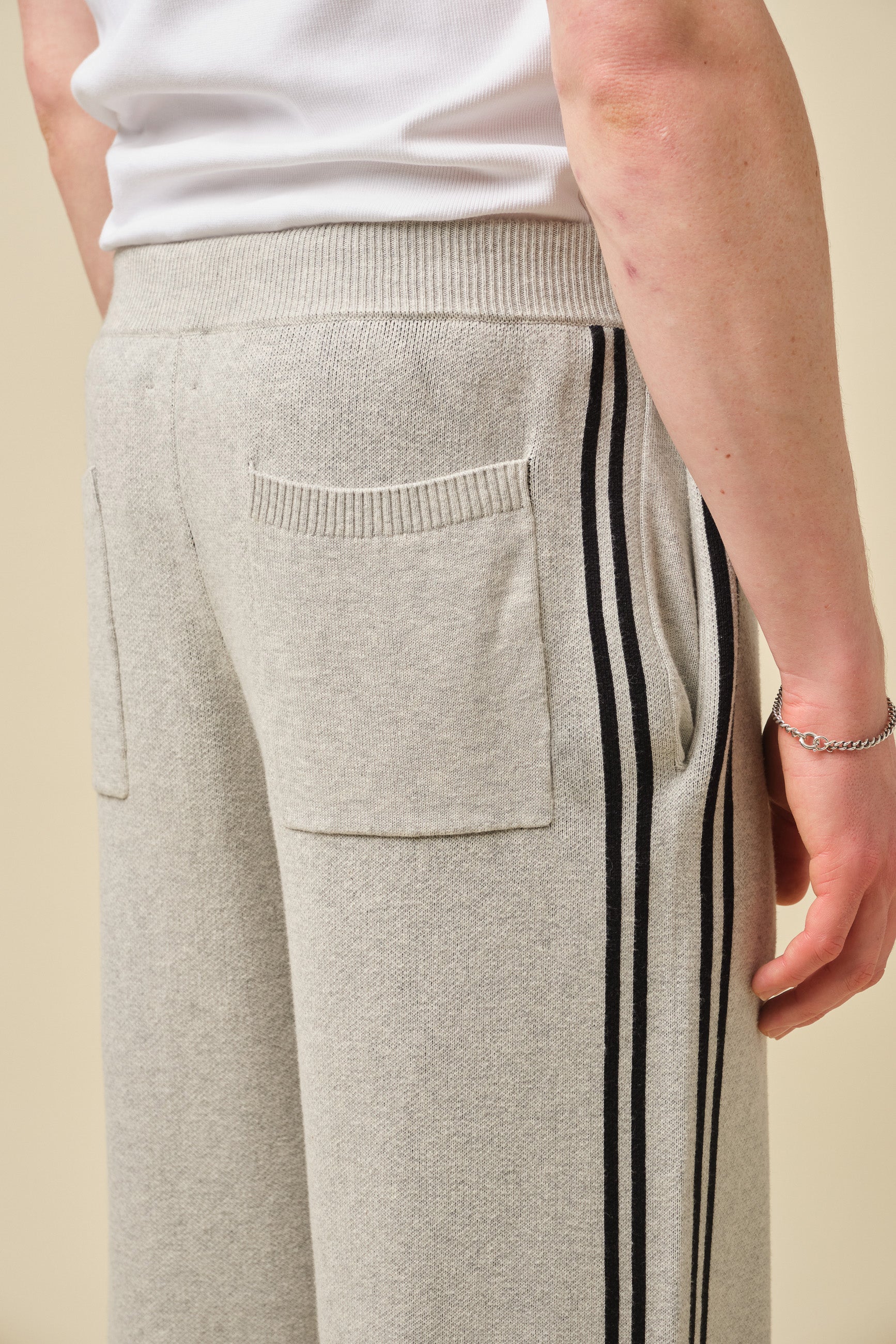 RACER KNIT CUFFLESS JOGGERS - GREY - Image 5