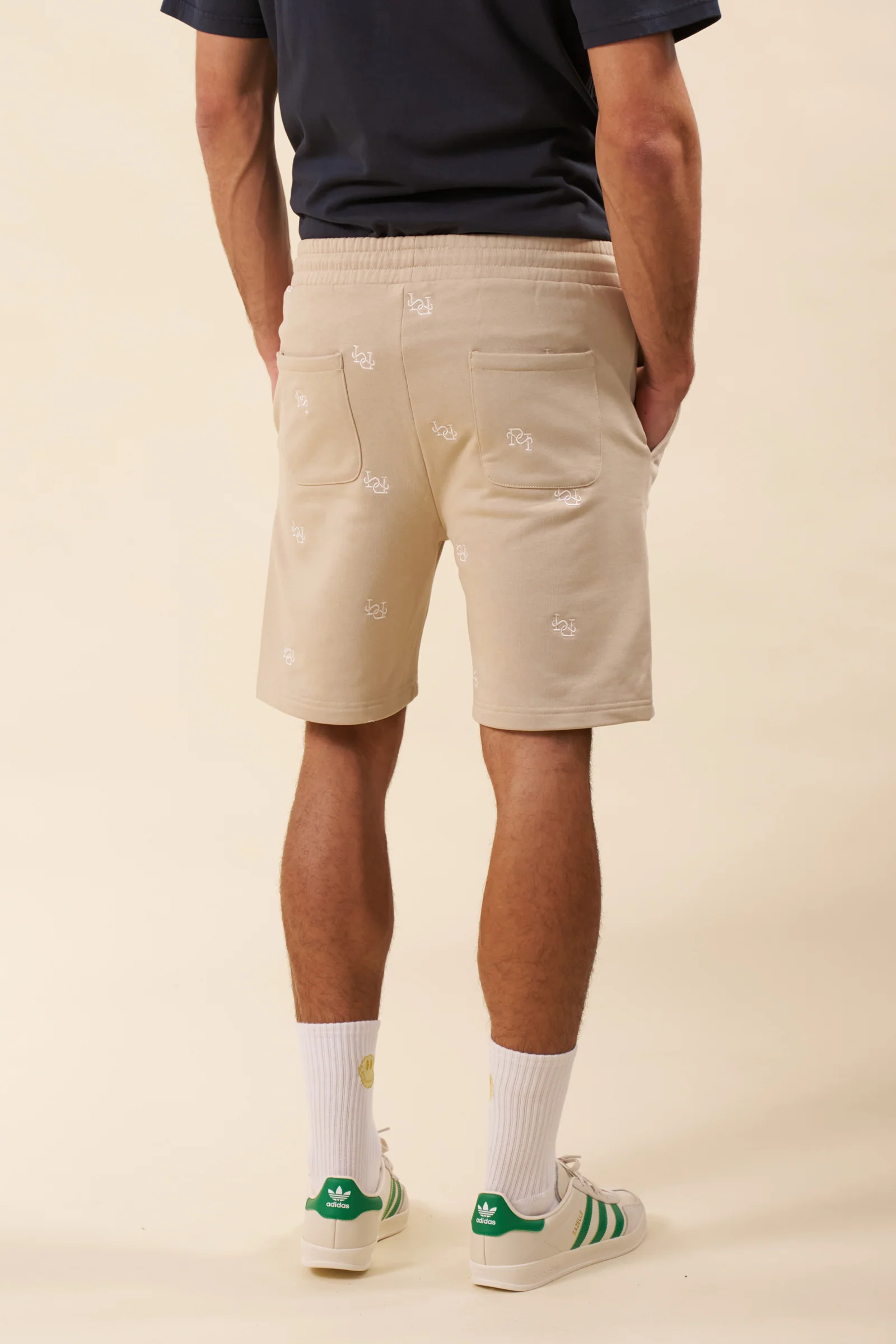 LINK EMBROIDERY SWEAT SHORTS - SAND - Image 3
