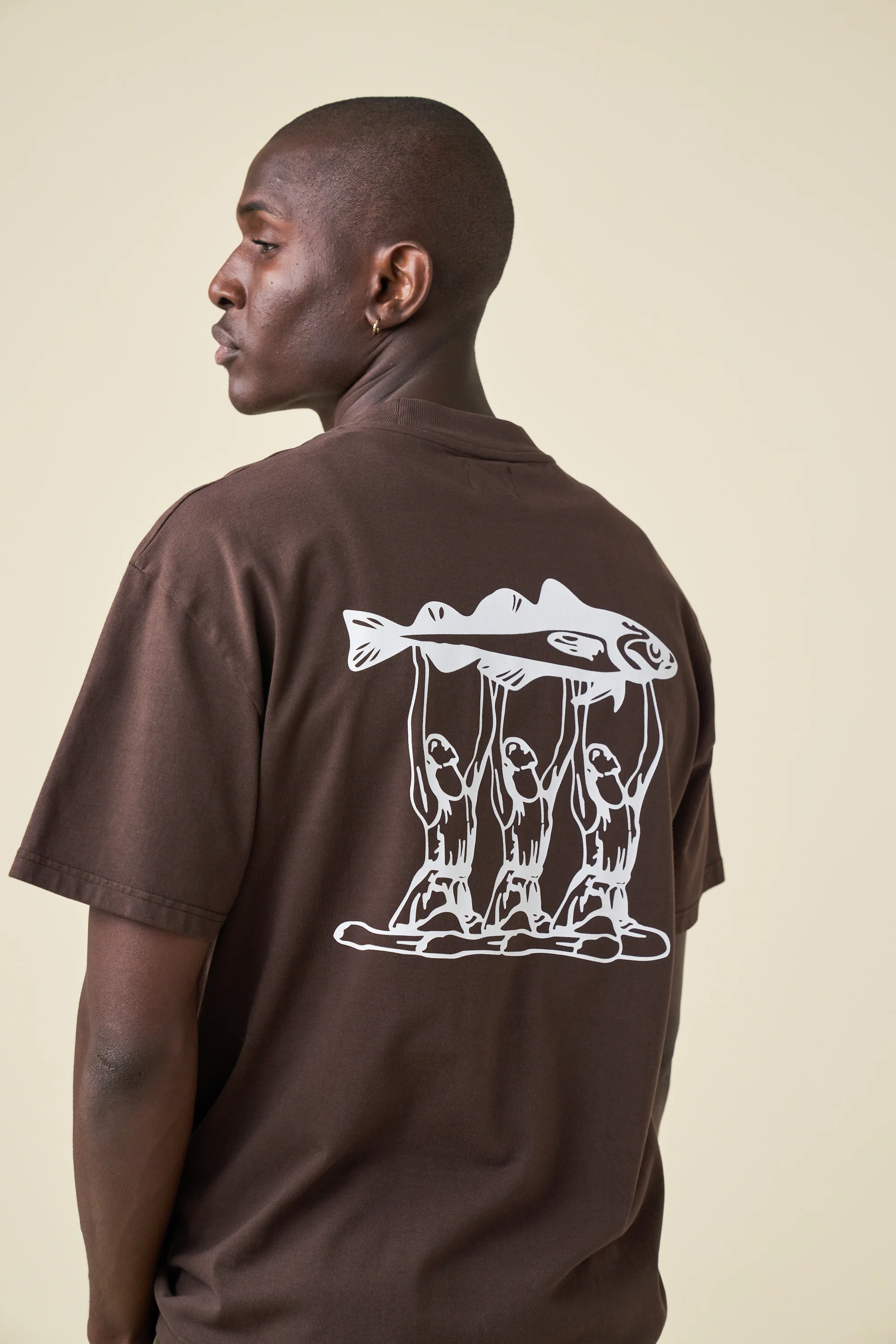 MARISSA ANGLING TEE - BROWN - Image 6