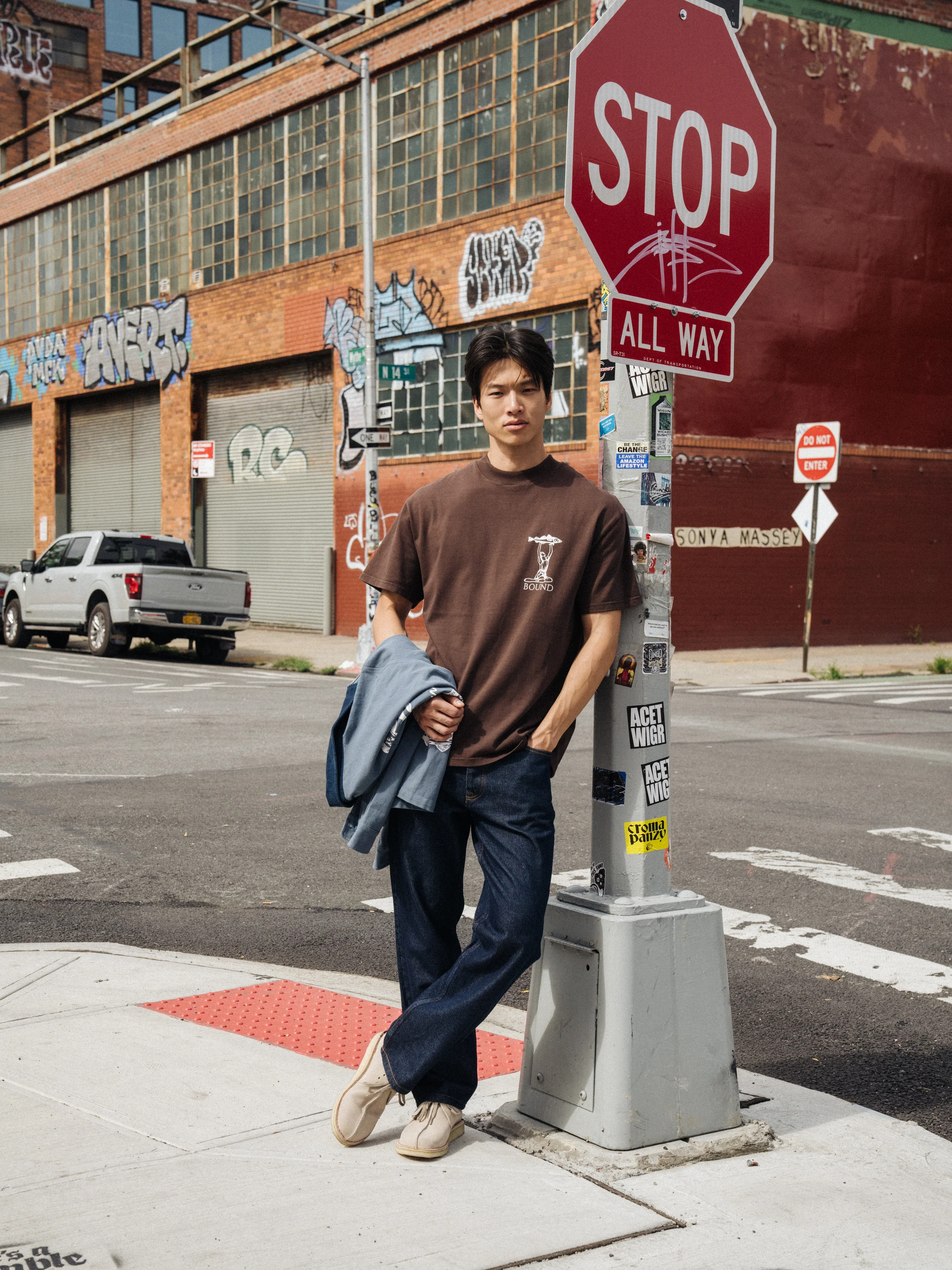 MARISSA ANGLING TEE - BROWN - Image 7