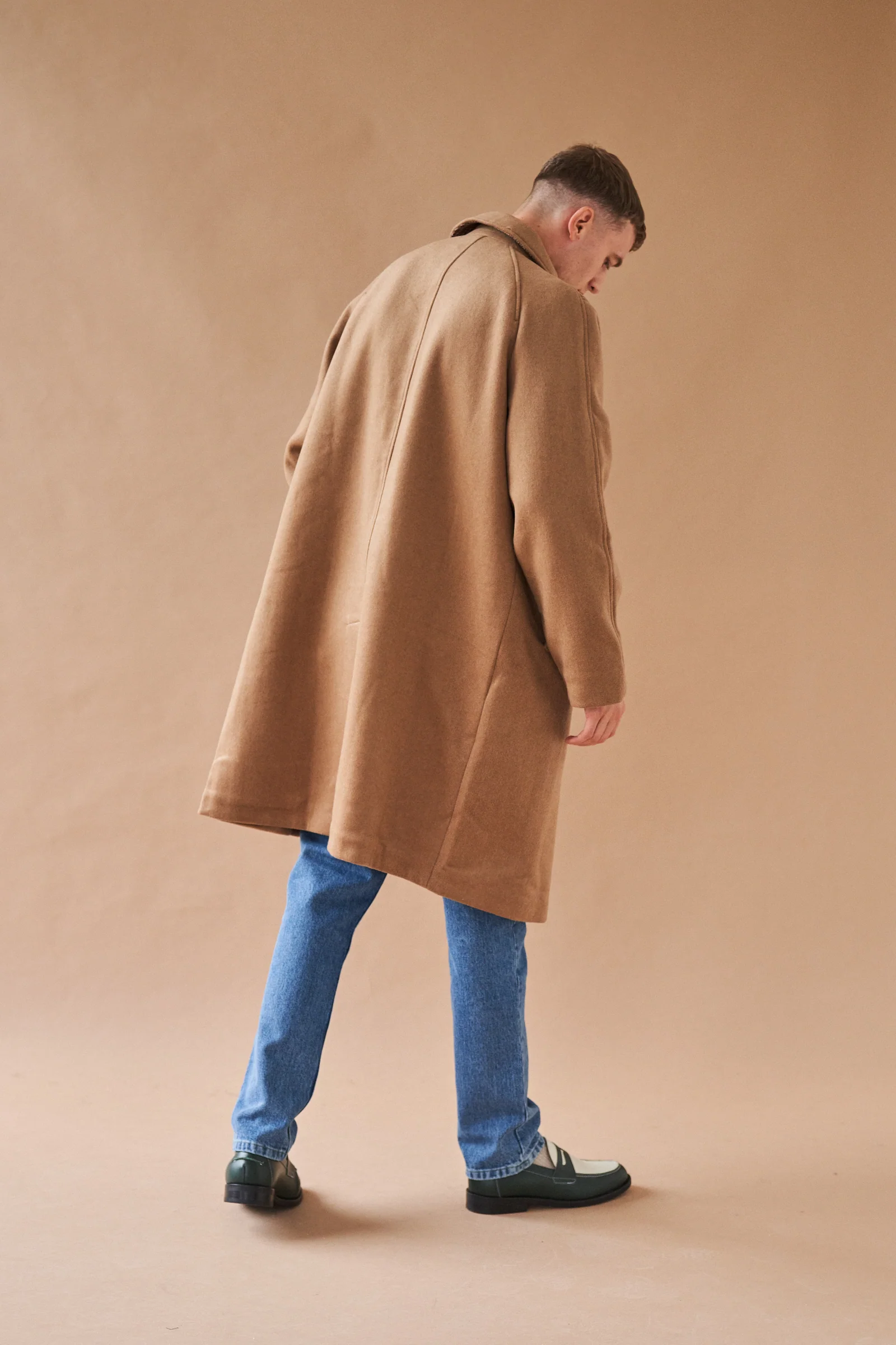 MAXWELL OVERSIZED WOOL TRENCH COAT - CAMEL - Image 4