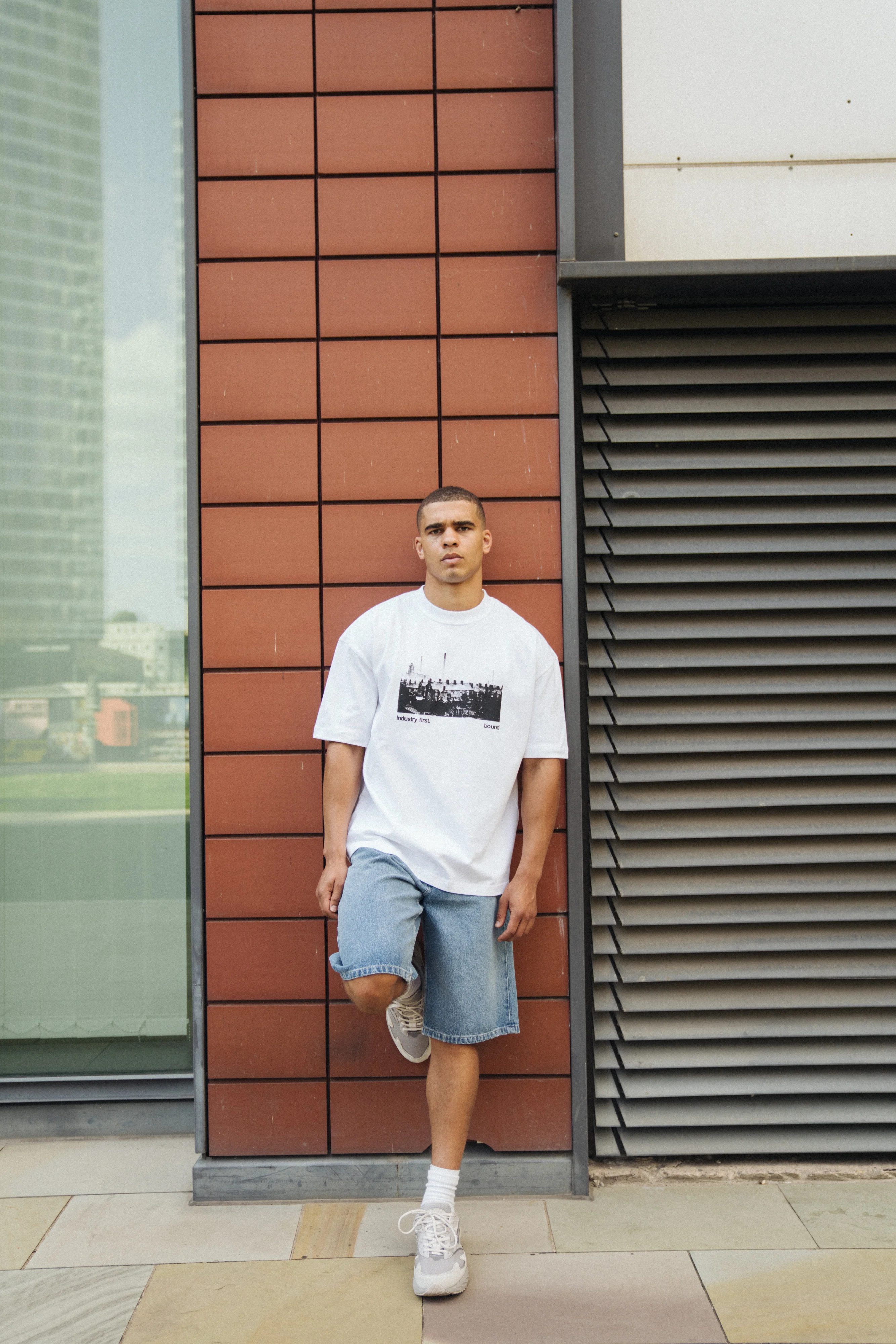 MCR INDUSTRY TEE - WHITE - Image 3