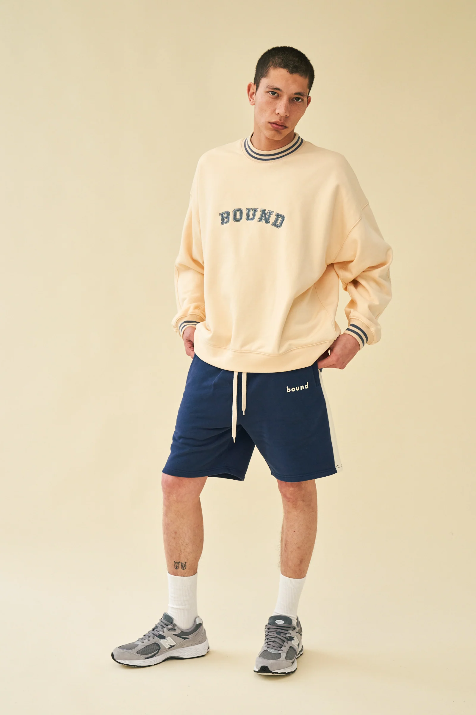 NAVY STRIPE JOGGER SHORTS - Image 3