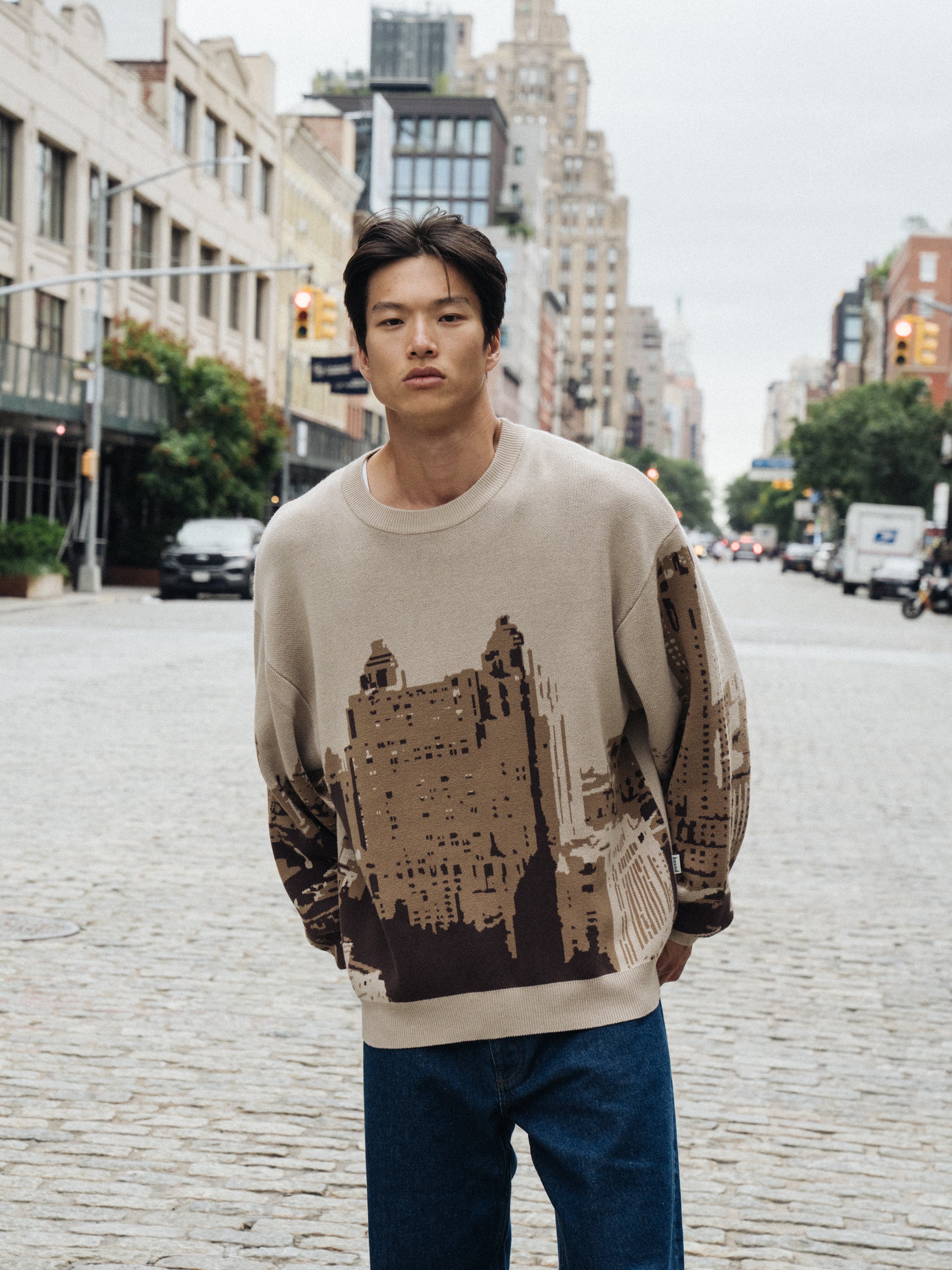 NYC SKYRISE KNIT SWEATER - Image 7