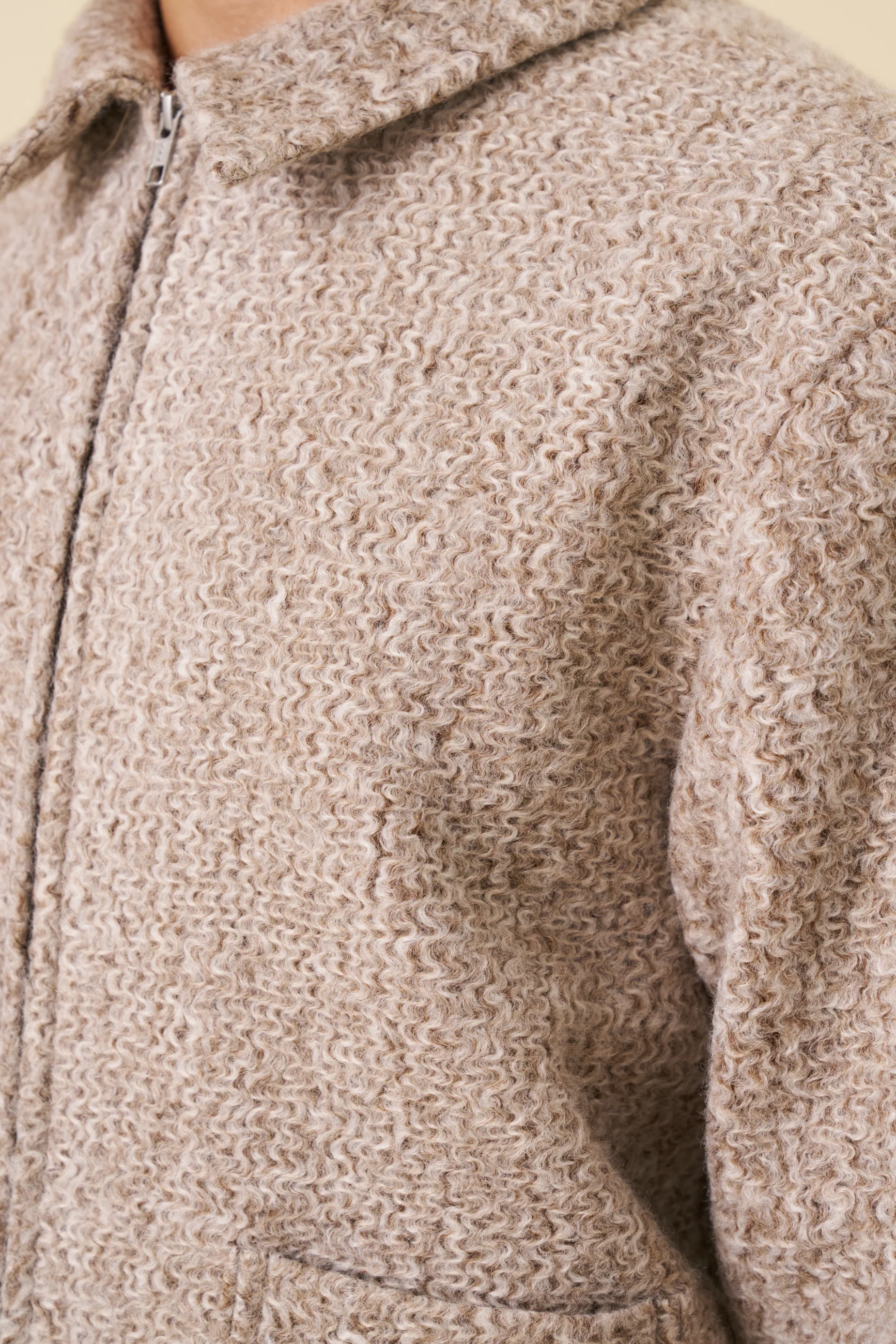 OATMEAL TEXTURED CLOUD JACKET - Image 4