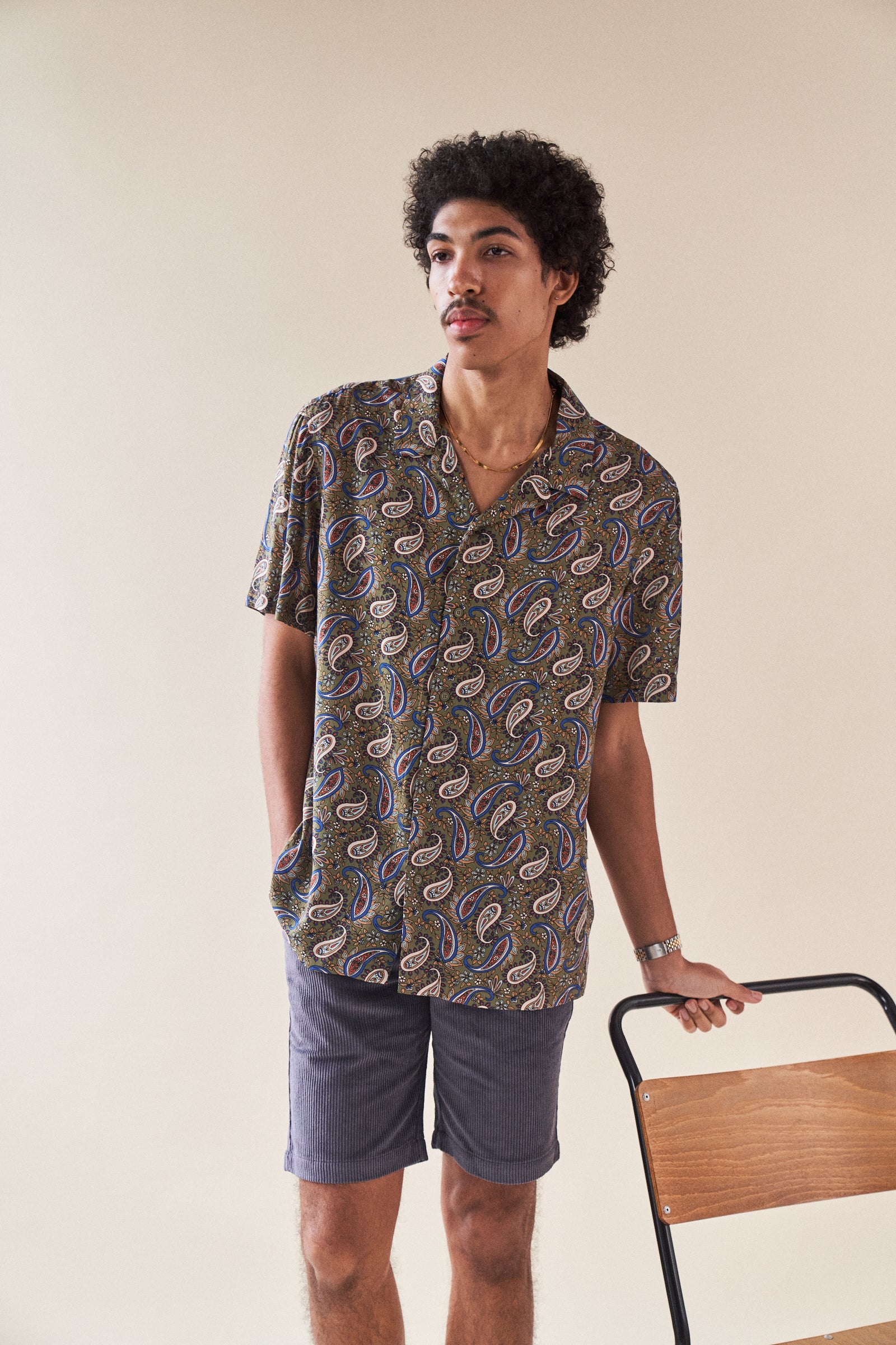 OLIVE PAISLEY RAYON SS SHIRT - Image 4