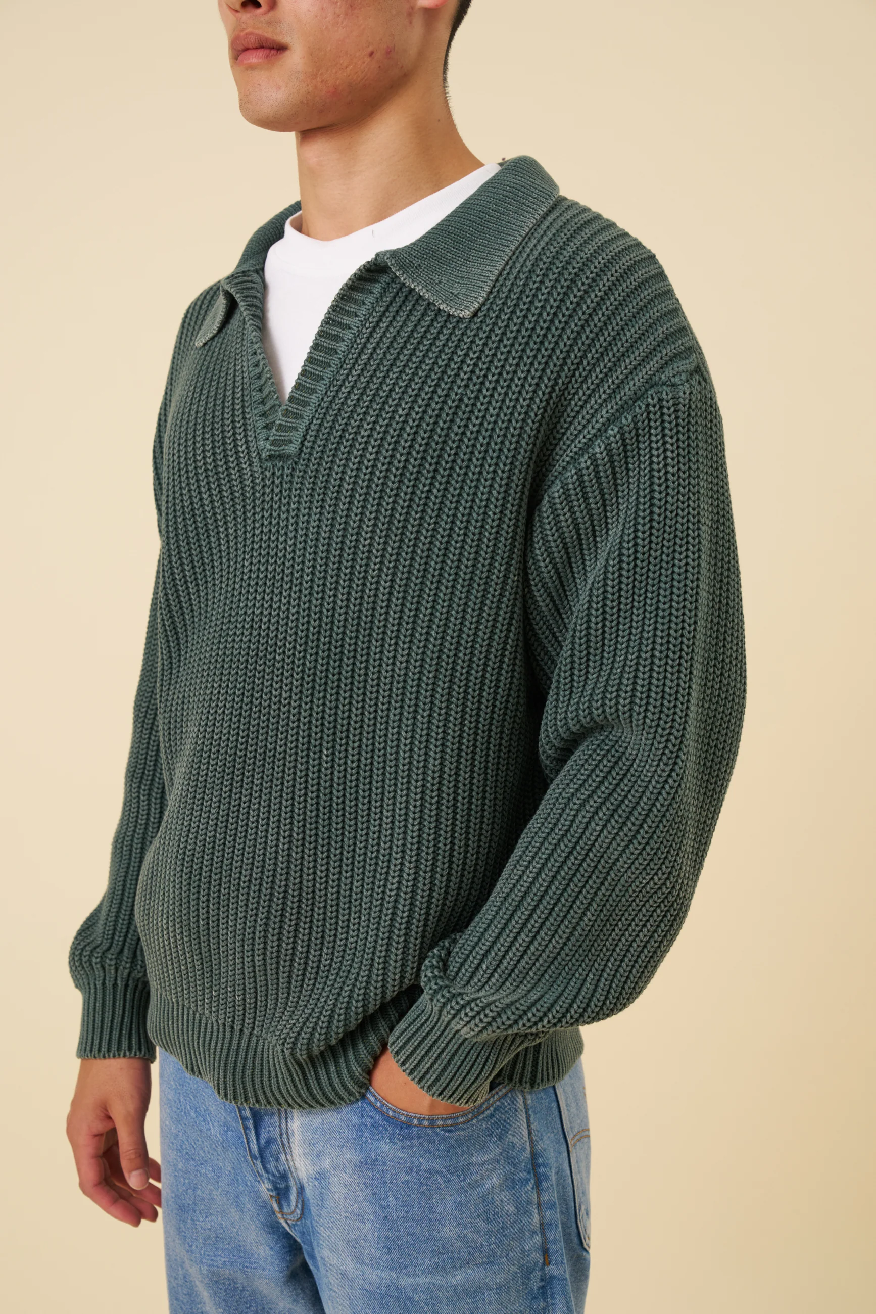 OPEN COLLAR ACID WASH KNIT - GREEN - Image 3
