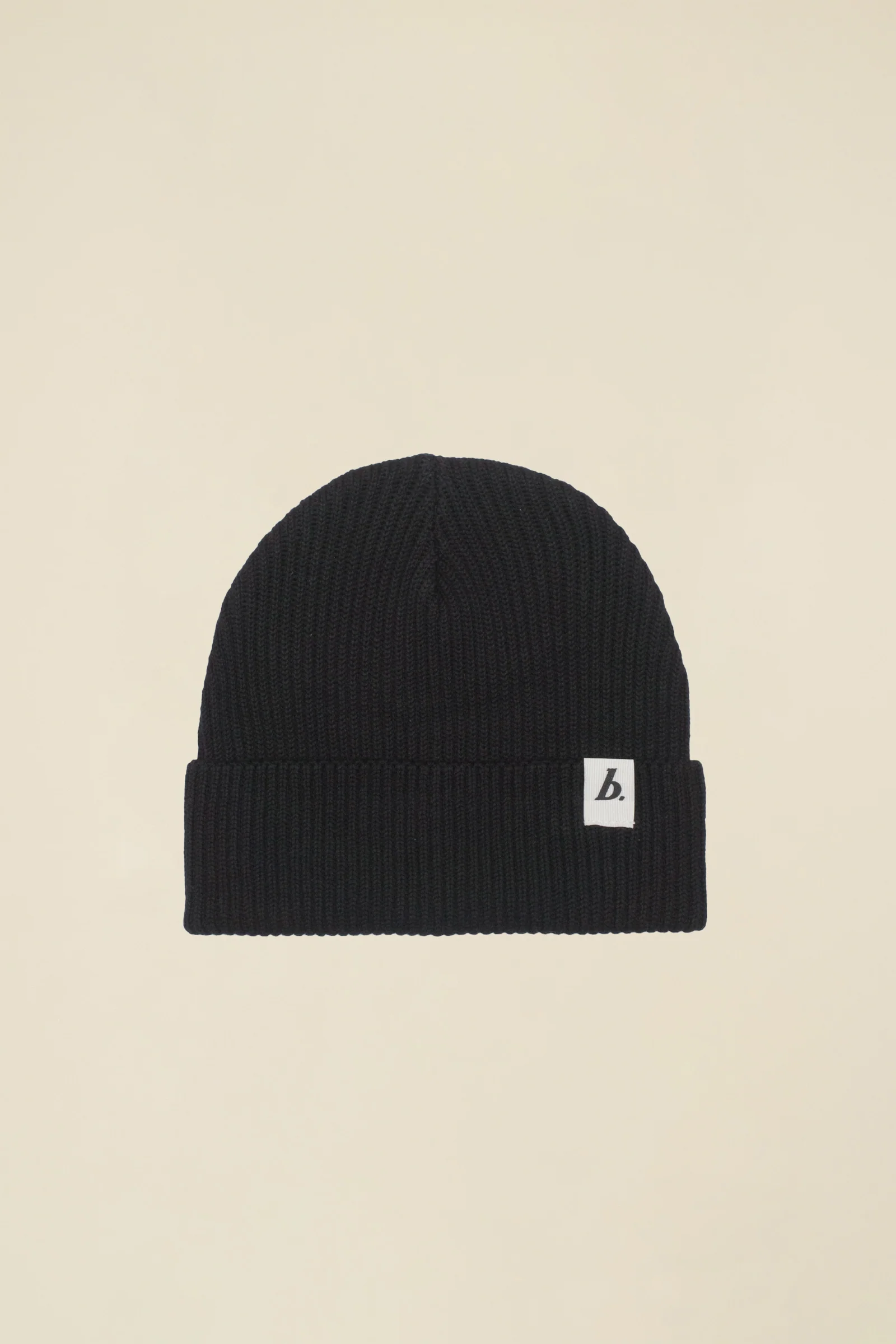 ORGANIC FISHERMAN RIBBED LABEL BEANIE - BLACK