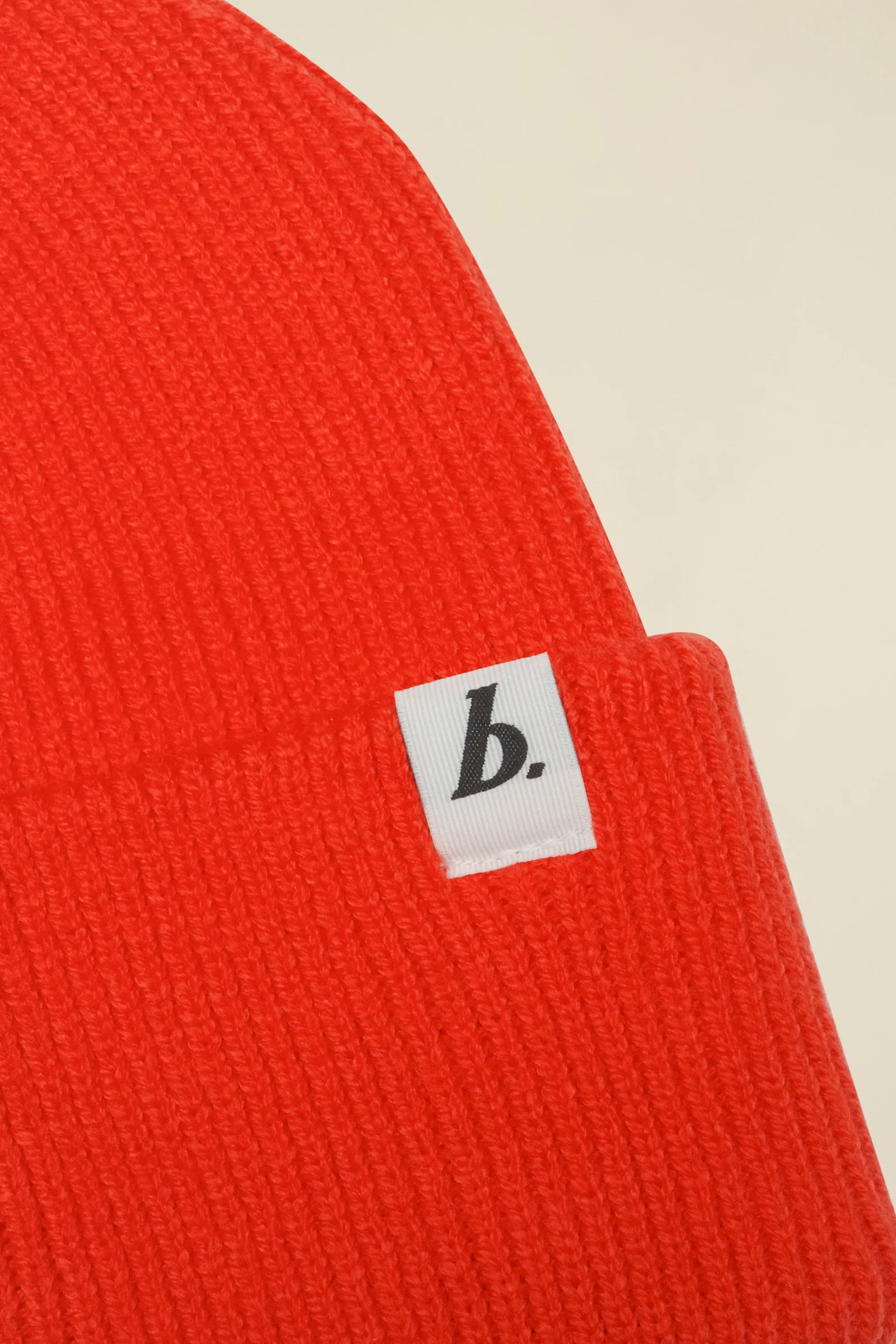 OVERSIZED RECYCLED CUFFED LABEL BEANIE - ORANGE - Image 2