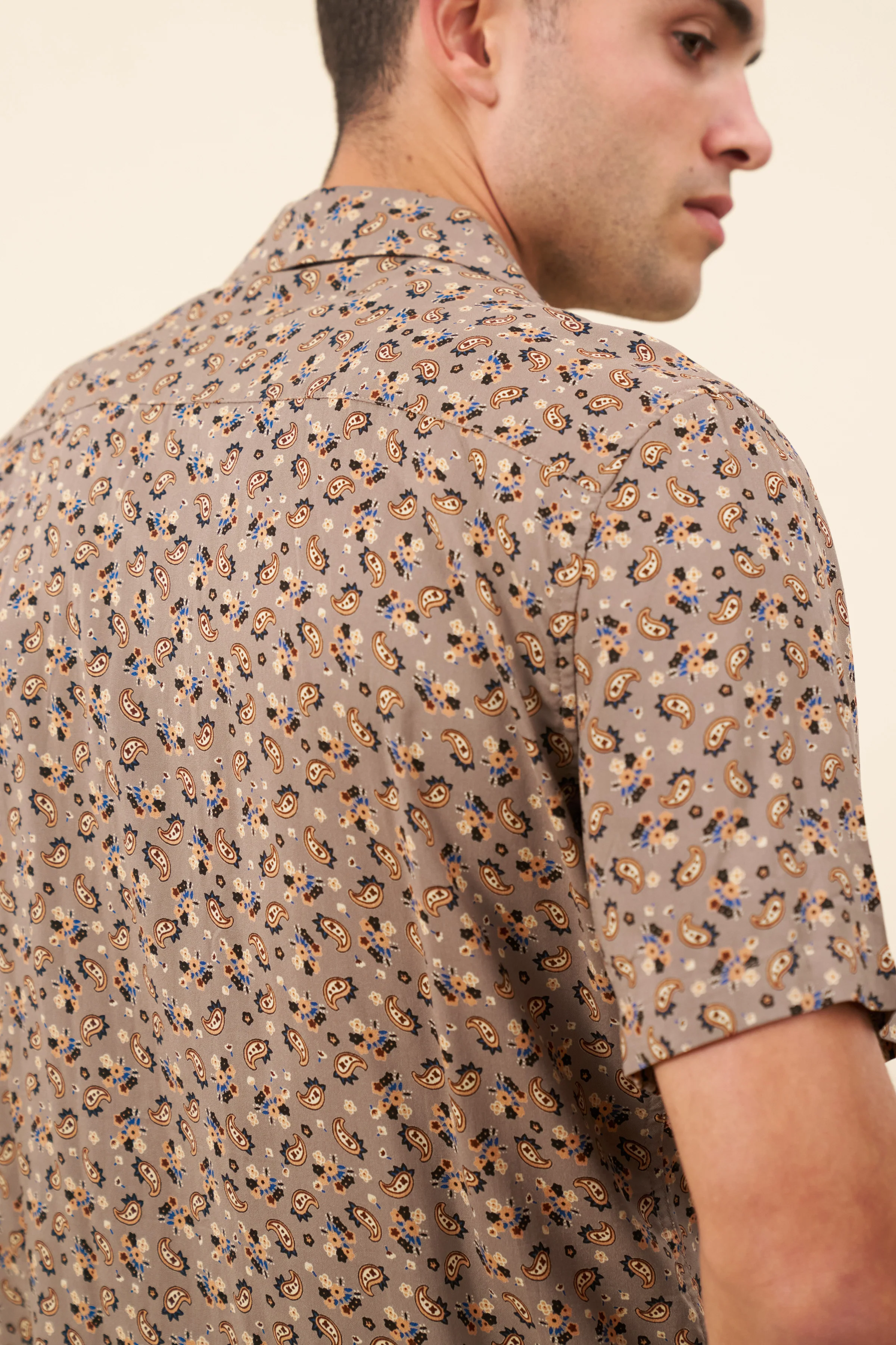 PAISLEY RAYON SHIRT - MUSHROOM - Image 6