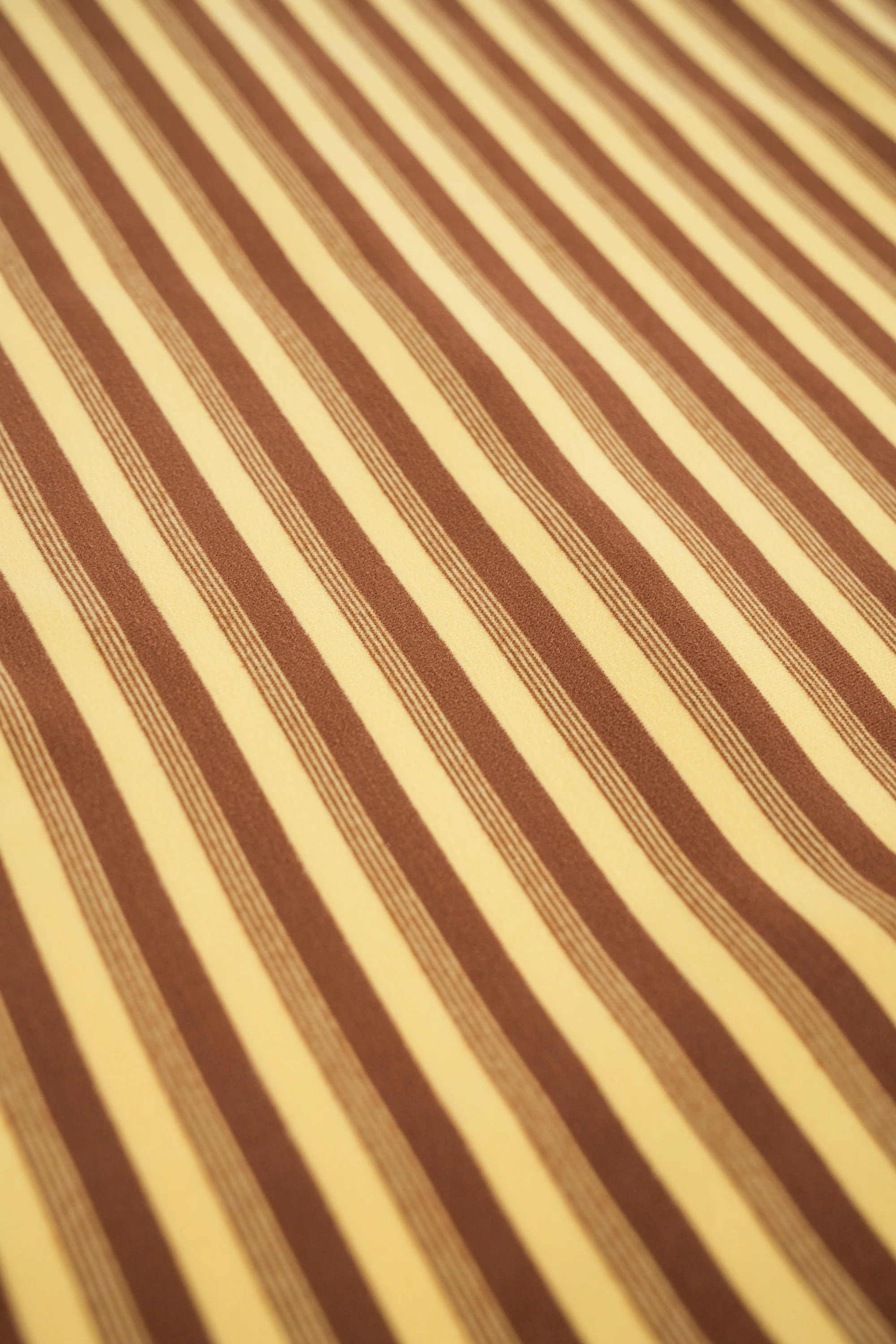 PEACHED STRIPE TEE - BROWN & YELLOW - Image 7