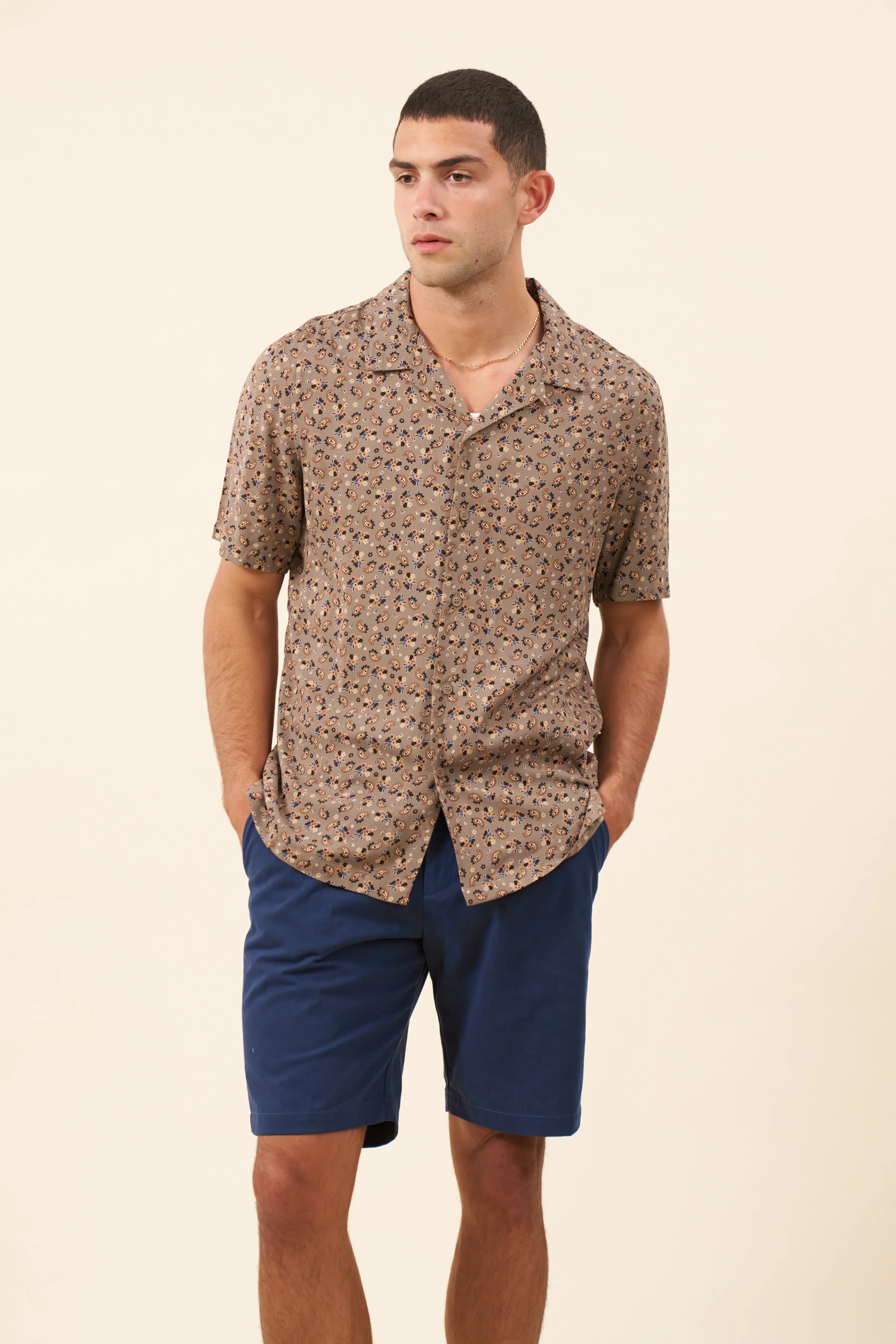 PLEAT SMART CANVAS SHORTS - NAVY - Image 10